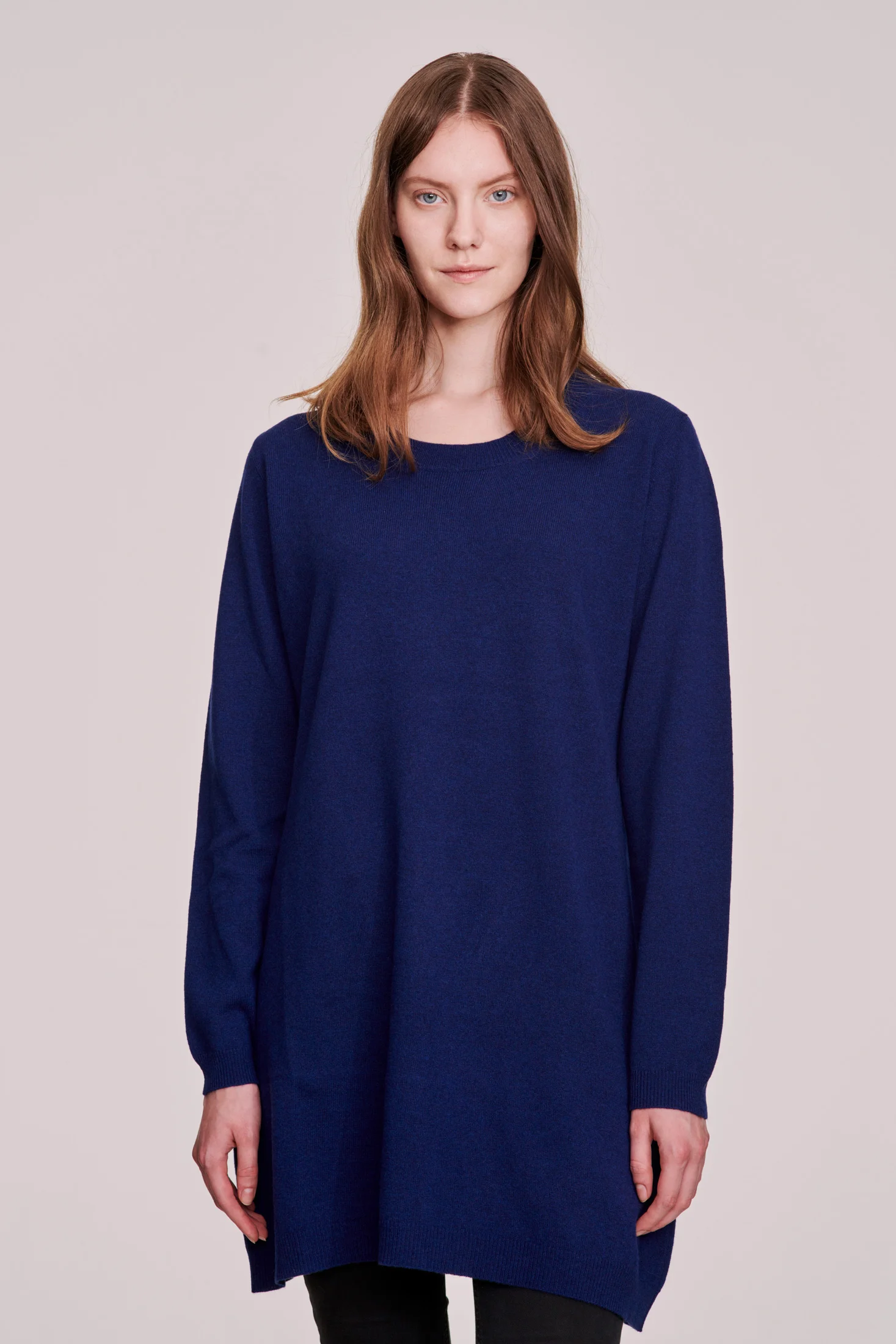 Shot-8_Juno_Roundneck_Tunic_Ink_Blue_178.jpg