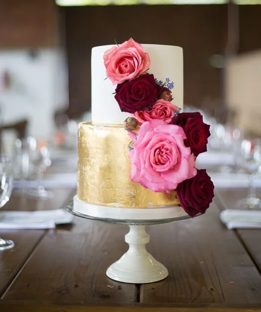 Cake by The Sweet Cake Kitchen. Image by Naomi Llewellyn Photography. Flowers by me.