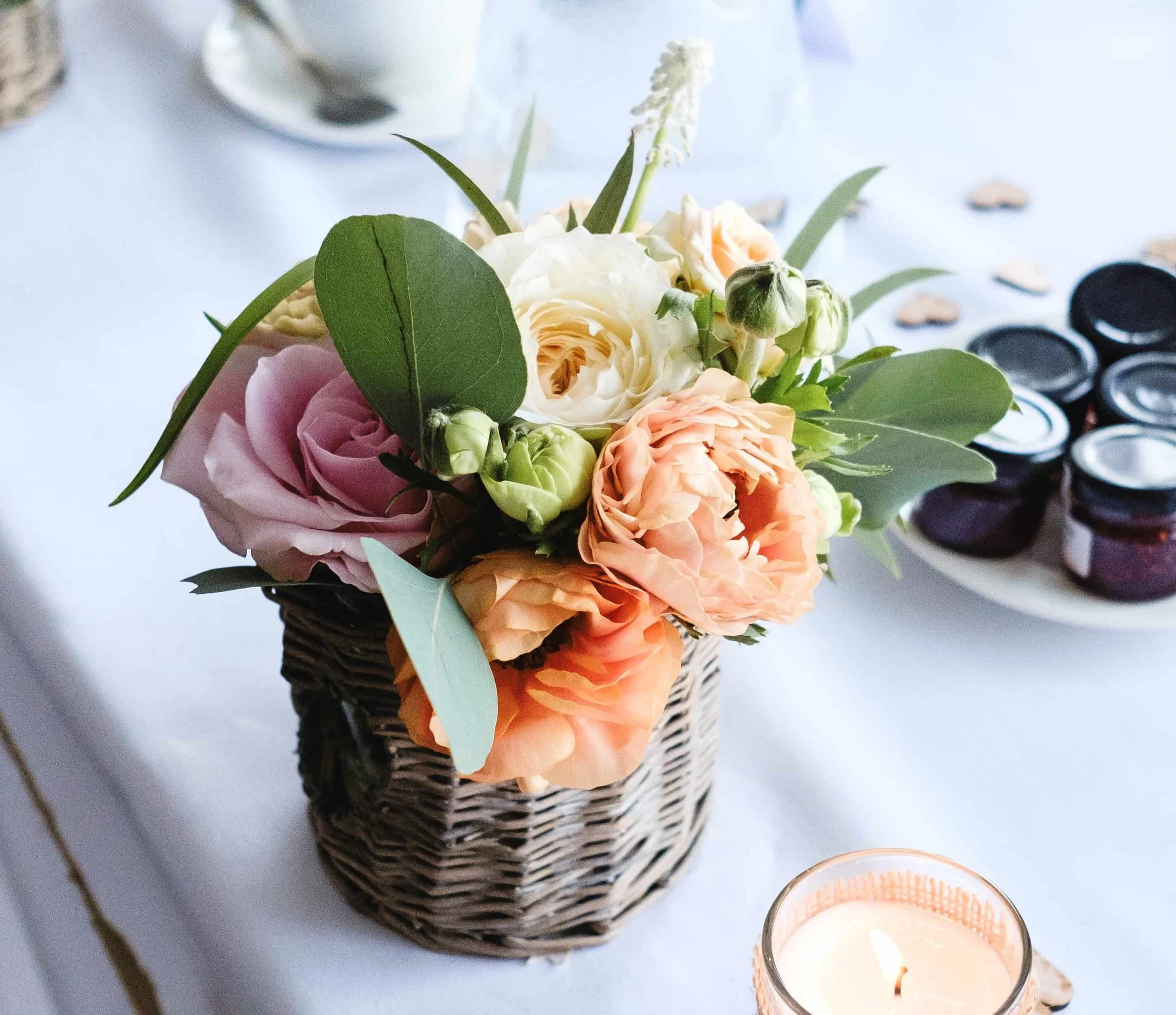 Flower arrangement for top table.jpg