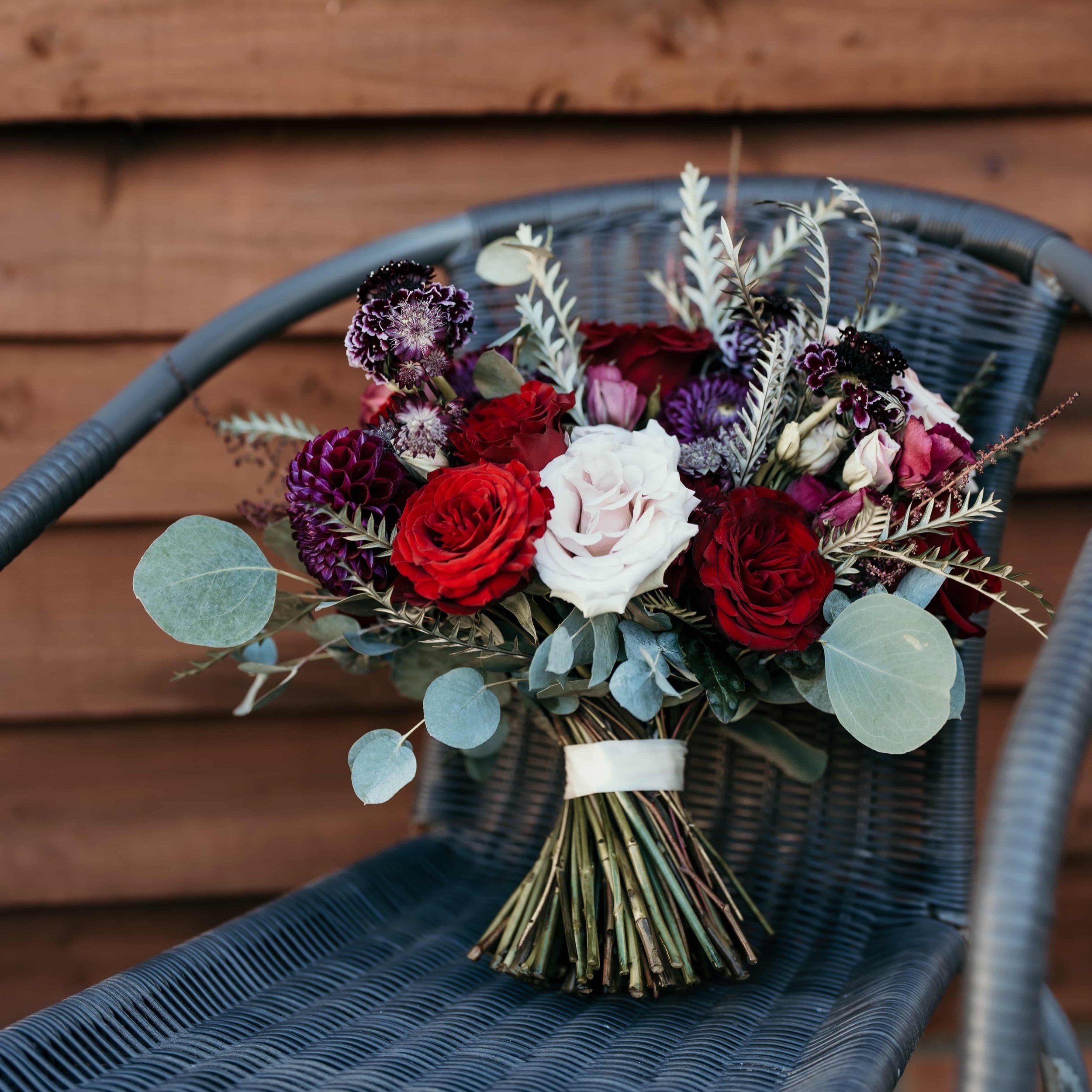 Bridal+bouquet+in+rich+colours.jpg