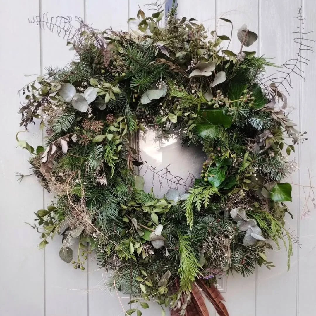 Get your Christmas jumpers ready, it's almost time to get festive.

A few of my regular wreath makers contacted me. (who made some of these wreaths! Can you tell which are mine?) They have missed my reels so I think a grid post is needed.
What makes 
