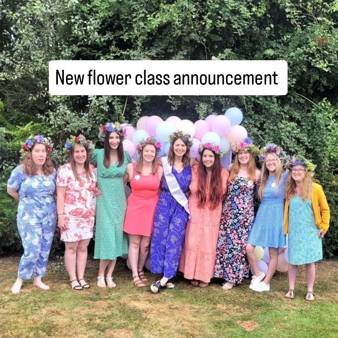 Join me for a wonderful flower crown class.
Bring your gal pal and celebrate Galentines day.
Friday February 13th.
5pm
&pound;48 (including tea and cake.)

BTW - These are my favourite things to teach. I can't wait to share this with you.

#Cardiff #