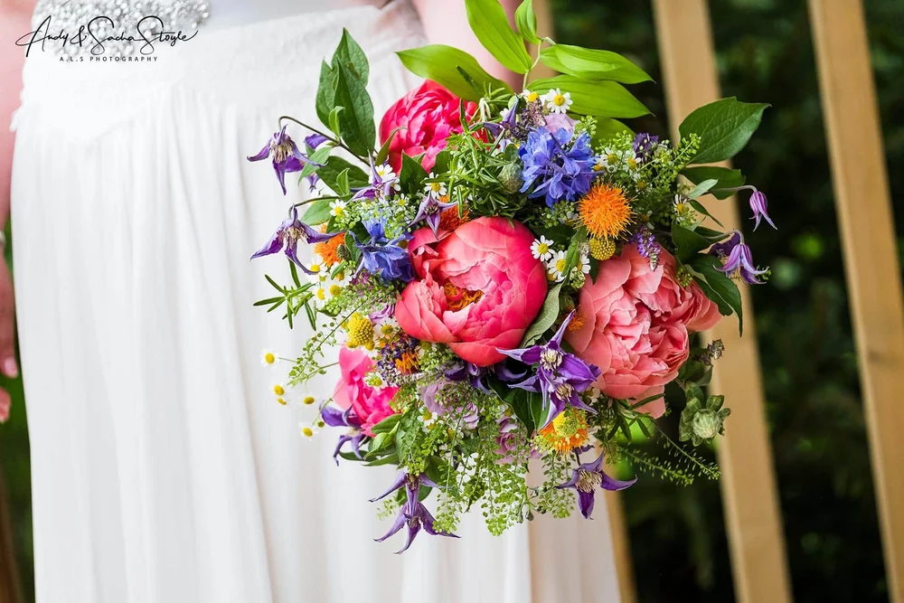 Spring wedding flowers at Canada Lodge — Petal Power