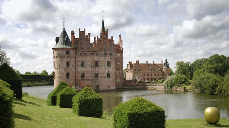 egeskov_med_piet_hein_aeg.jpg