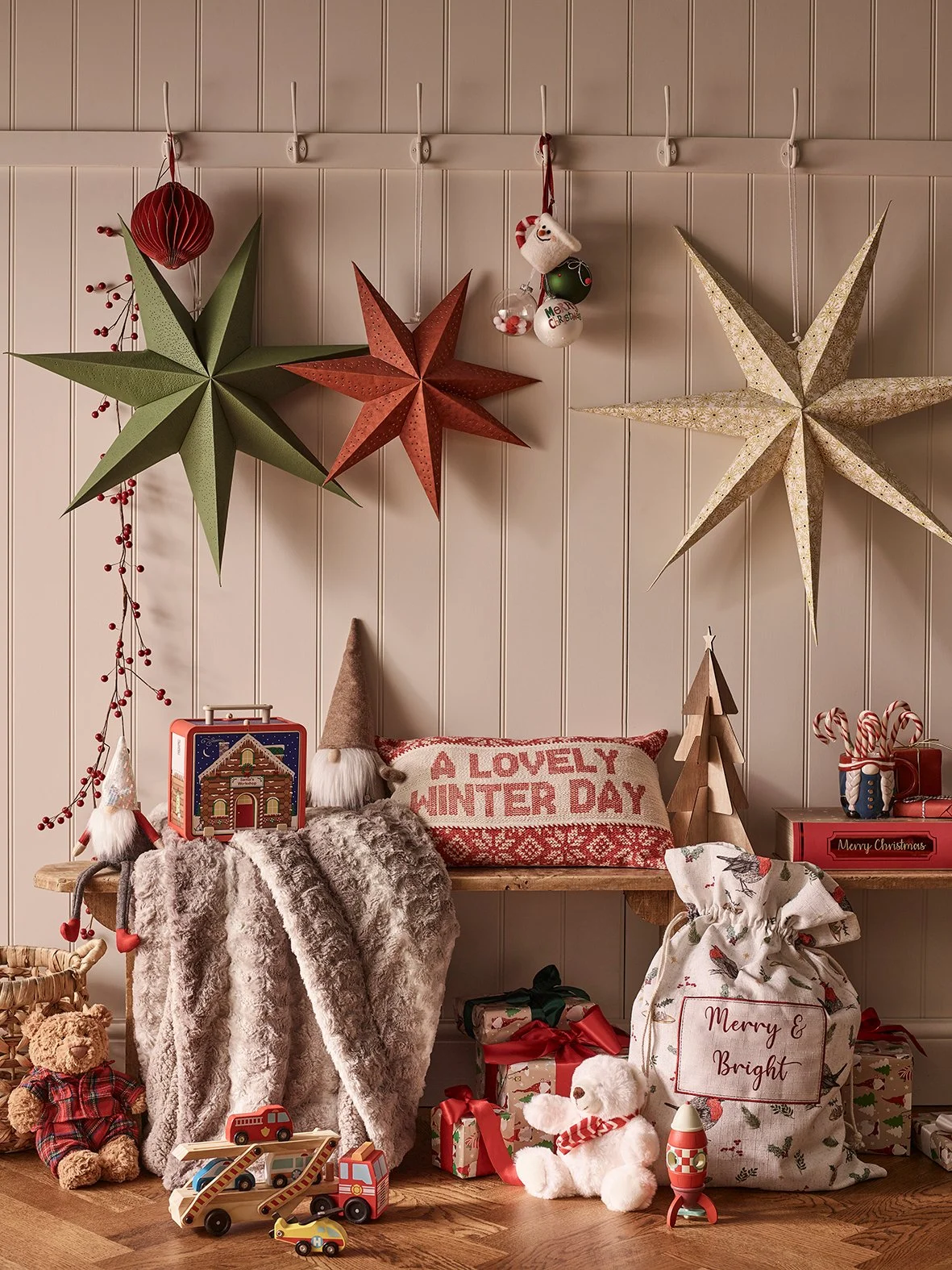 CHRISTMAS WONDER-KIDS TOYS_245_sRGB copy.jpg