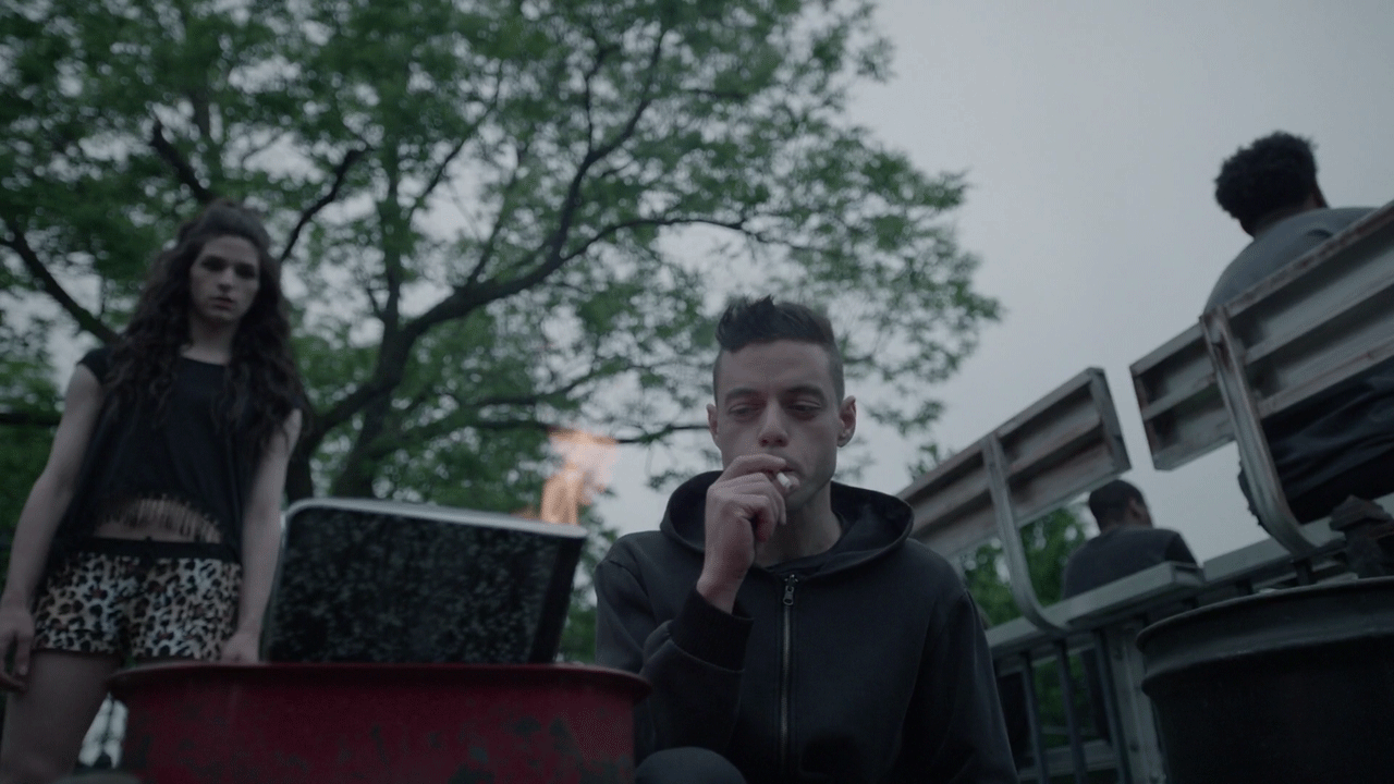 Mr. Robot (3).gif