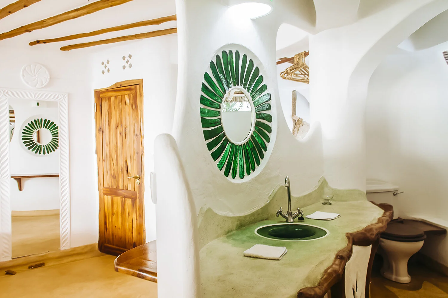 Special designs in Treehouse made from recycled wine-bottles