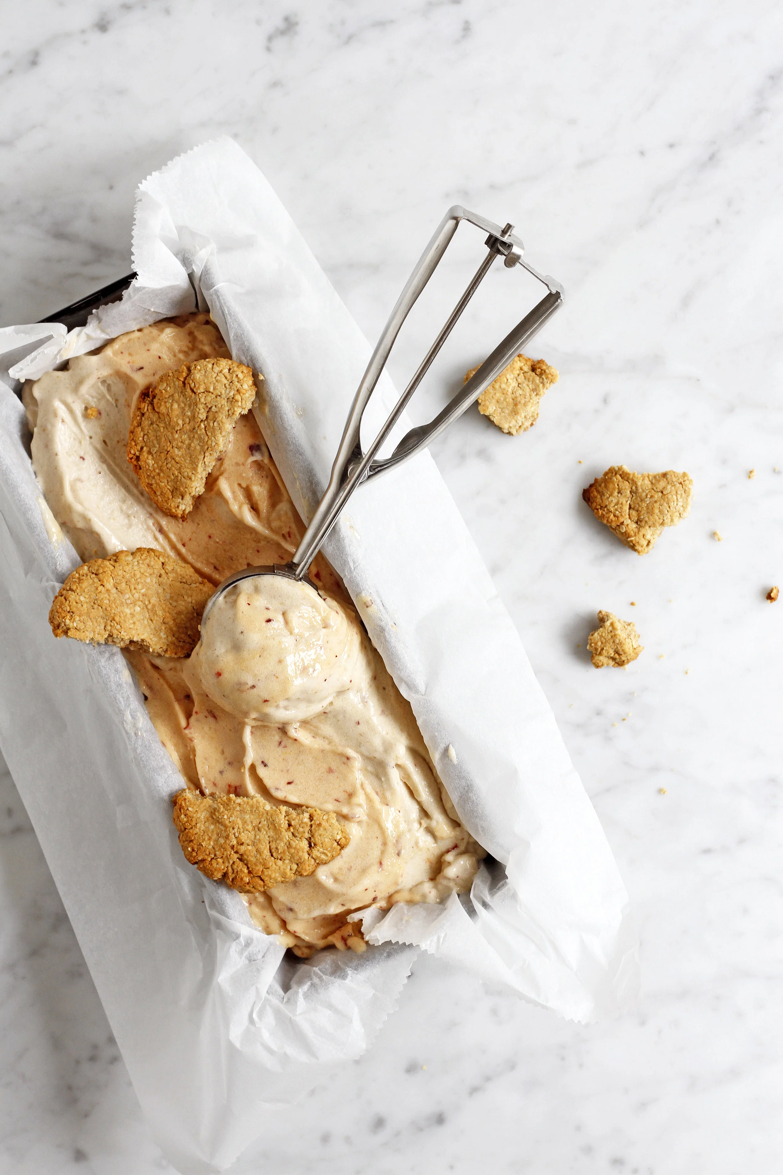 oat sandwich with peach soft serve 2.jpg