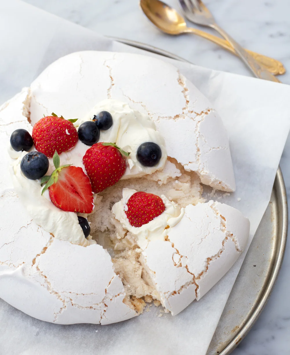 Vegan Pavlova Food Bandits