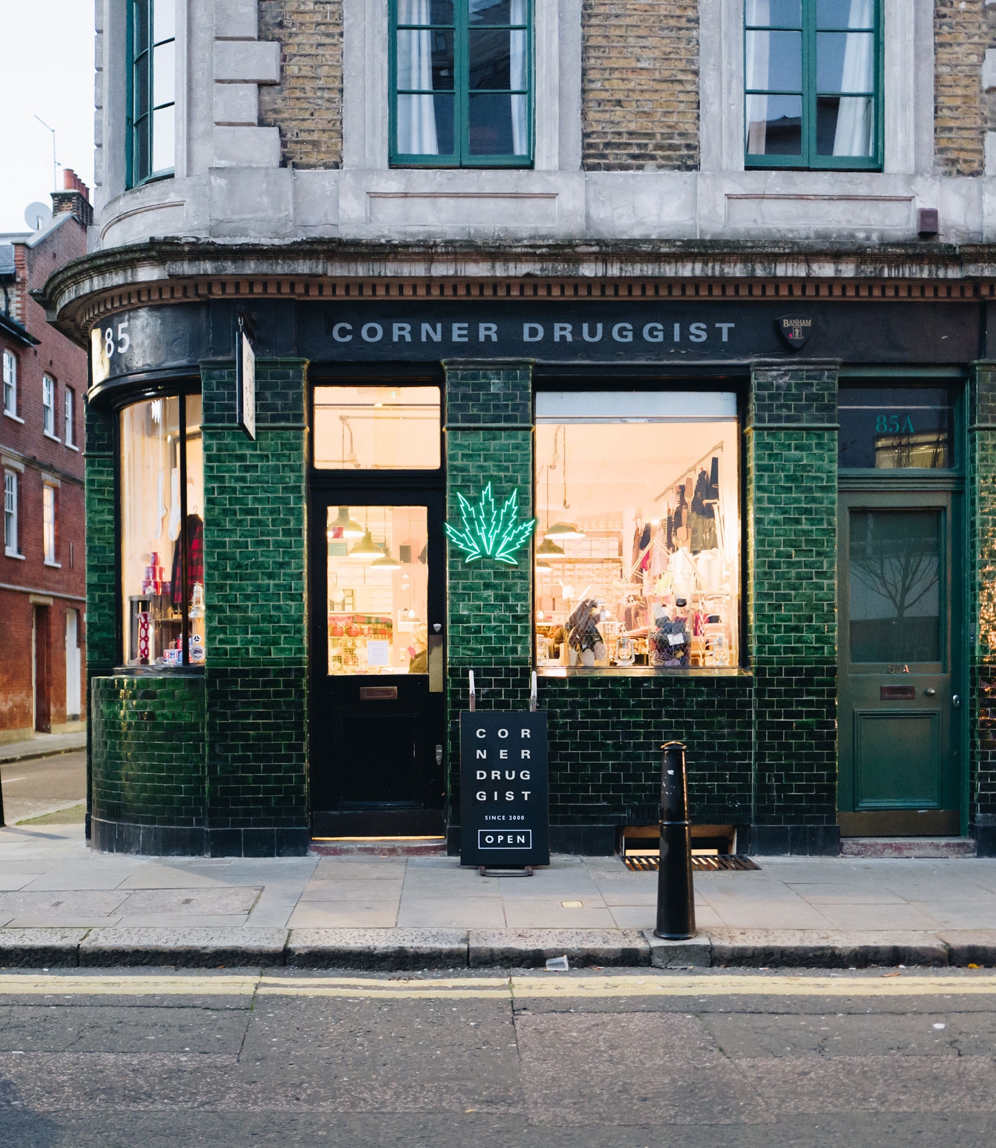Moddern-Druggist.jpg