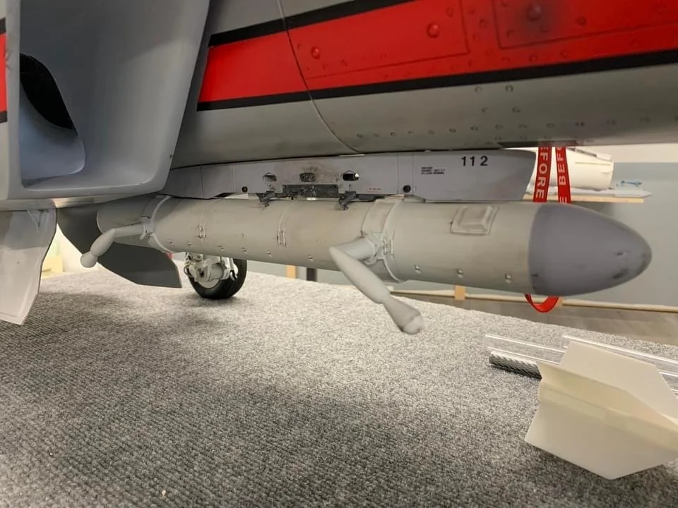 ALQ-167 Jamming Pod — 1/5 Scale