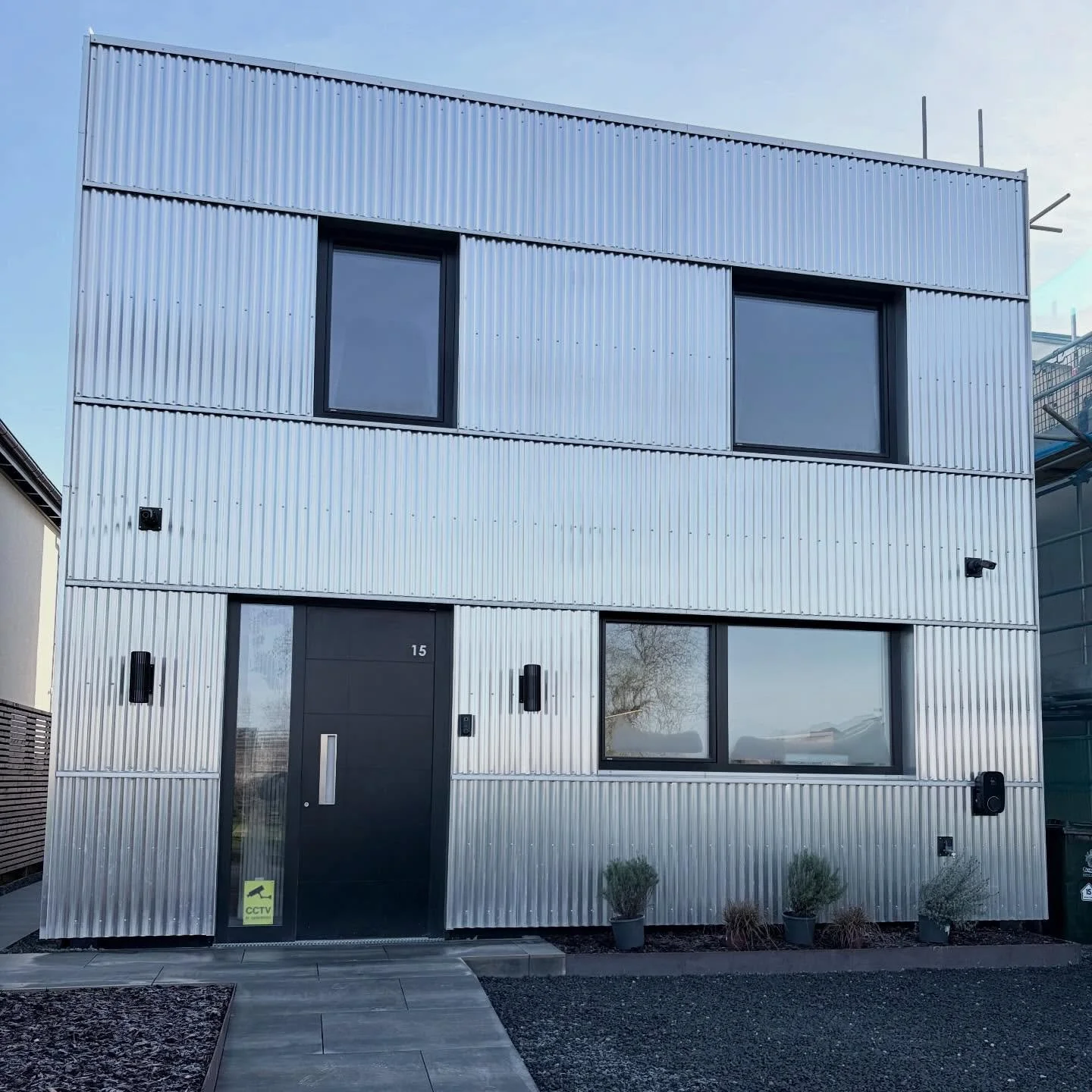 We love different! This super cool self build joins the roster today. Shiny 💫