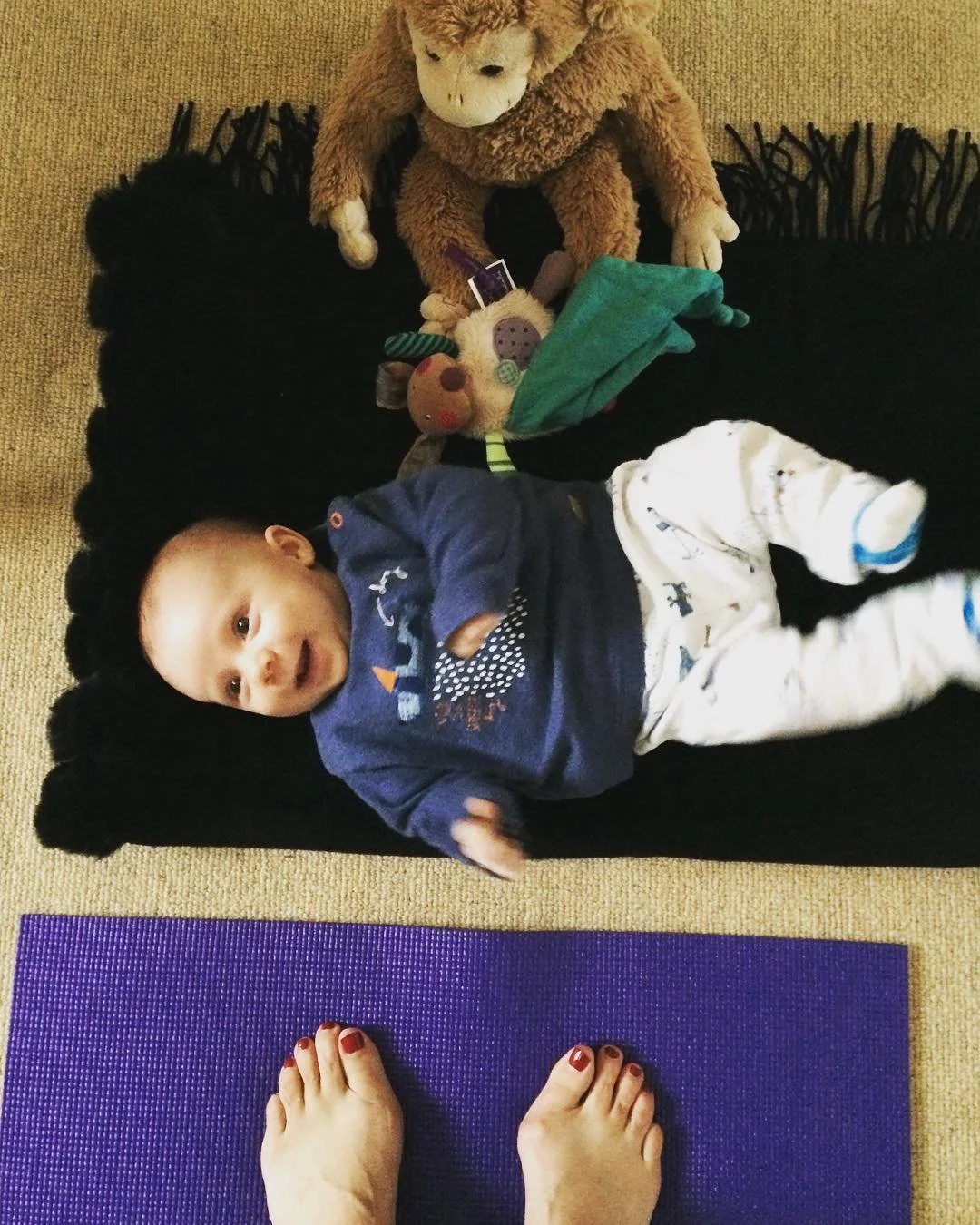 My gorgeous little yogi helping me prep for tonight's class 🙏
.
.
.
.
#babyyoga #motherandbabyyoga #maternityleaveisover #fourthtrimester #11weeksold #vinyasaflow #yogainyorkshire #yoga #yogaeverydamnday #yogaflow #yogamom #yogafamily