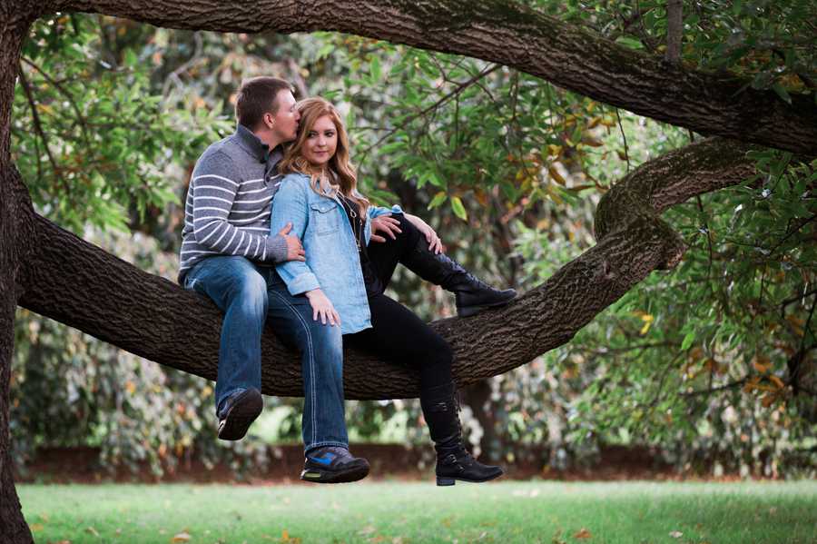 Indianapolis-Engagement-Session9.jpg