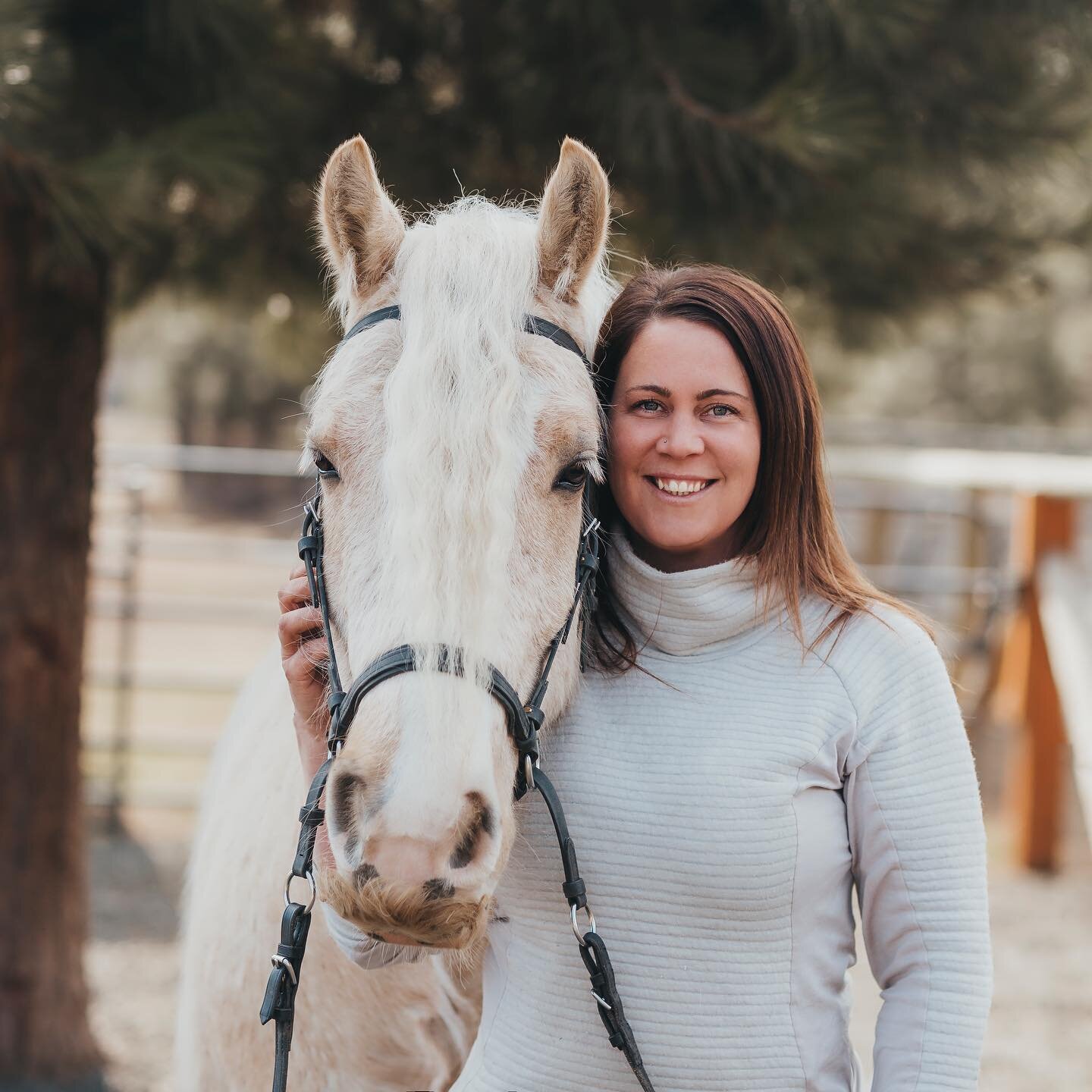 Everyone knows how much I love and live for photographing weddings but I also have a super fun job with working for @mission_22 and caring for the horses in their program!  This job brings me so much joy and happiness.  This is me and Simba.  He help