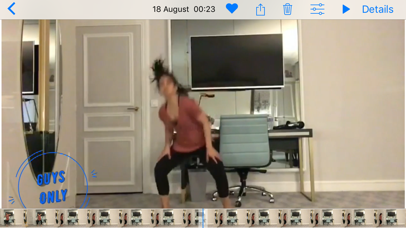 5. mo dancing paris.PNG