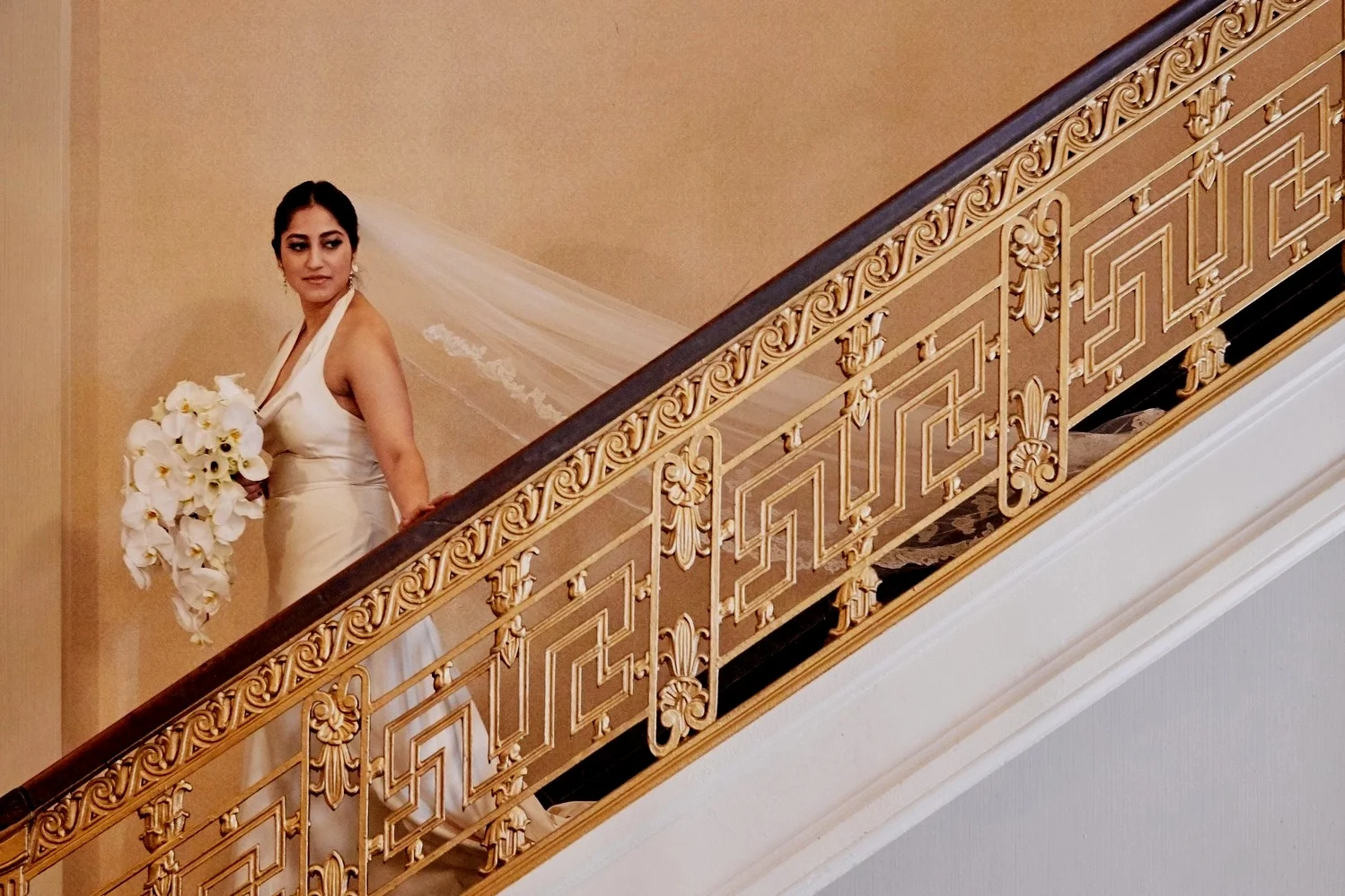 LUXURY &amp; COMFORT