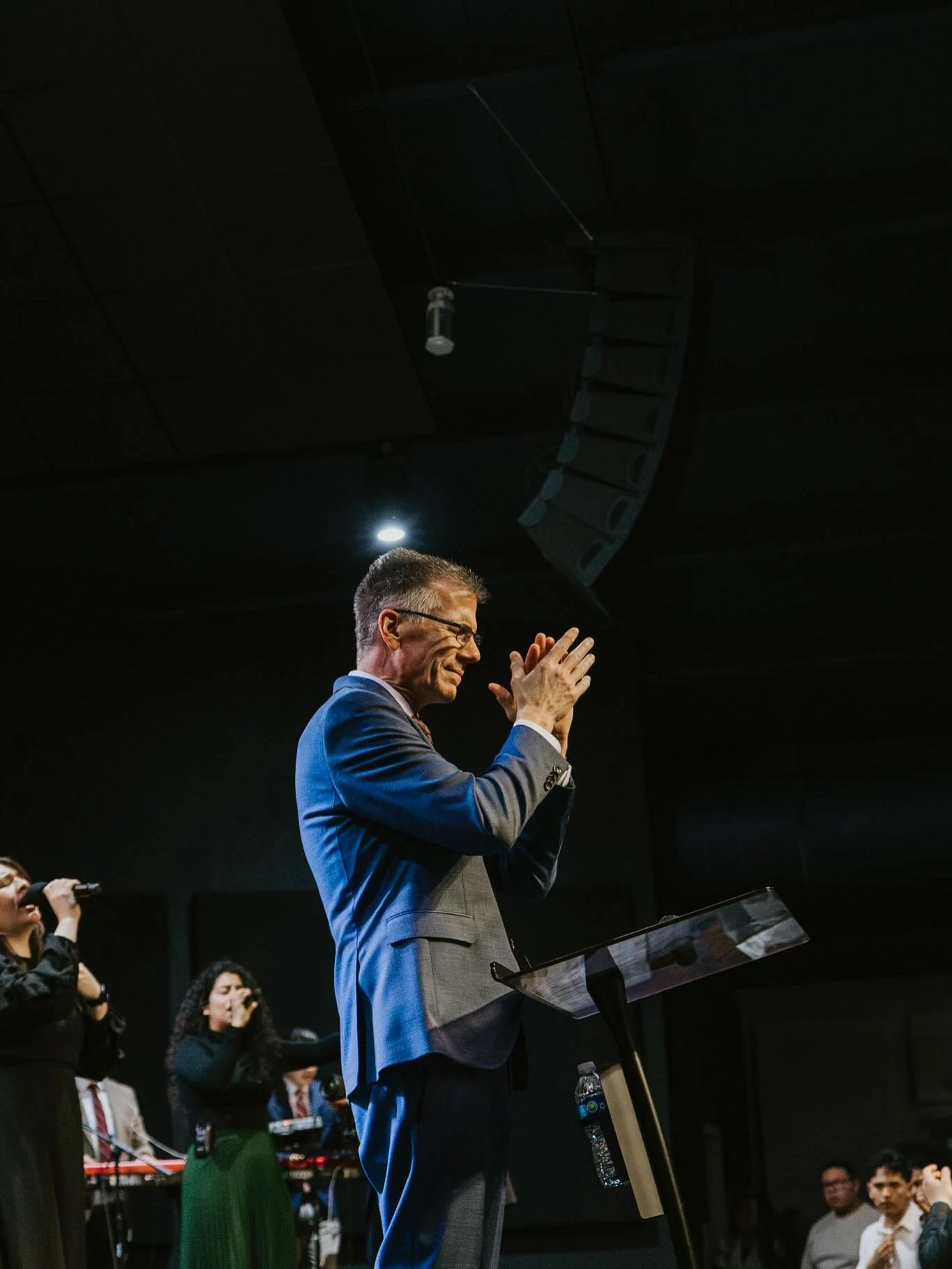 Donde est&aacute; tu tesoro, ah&iacute; tambi&eacute;n estar&aacute; tu coraz&oacute;n.
Dios, te entregamos nuestro tesoro 🙌🏼