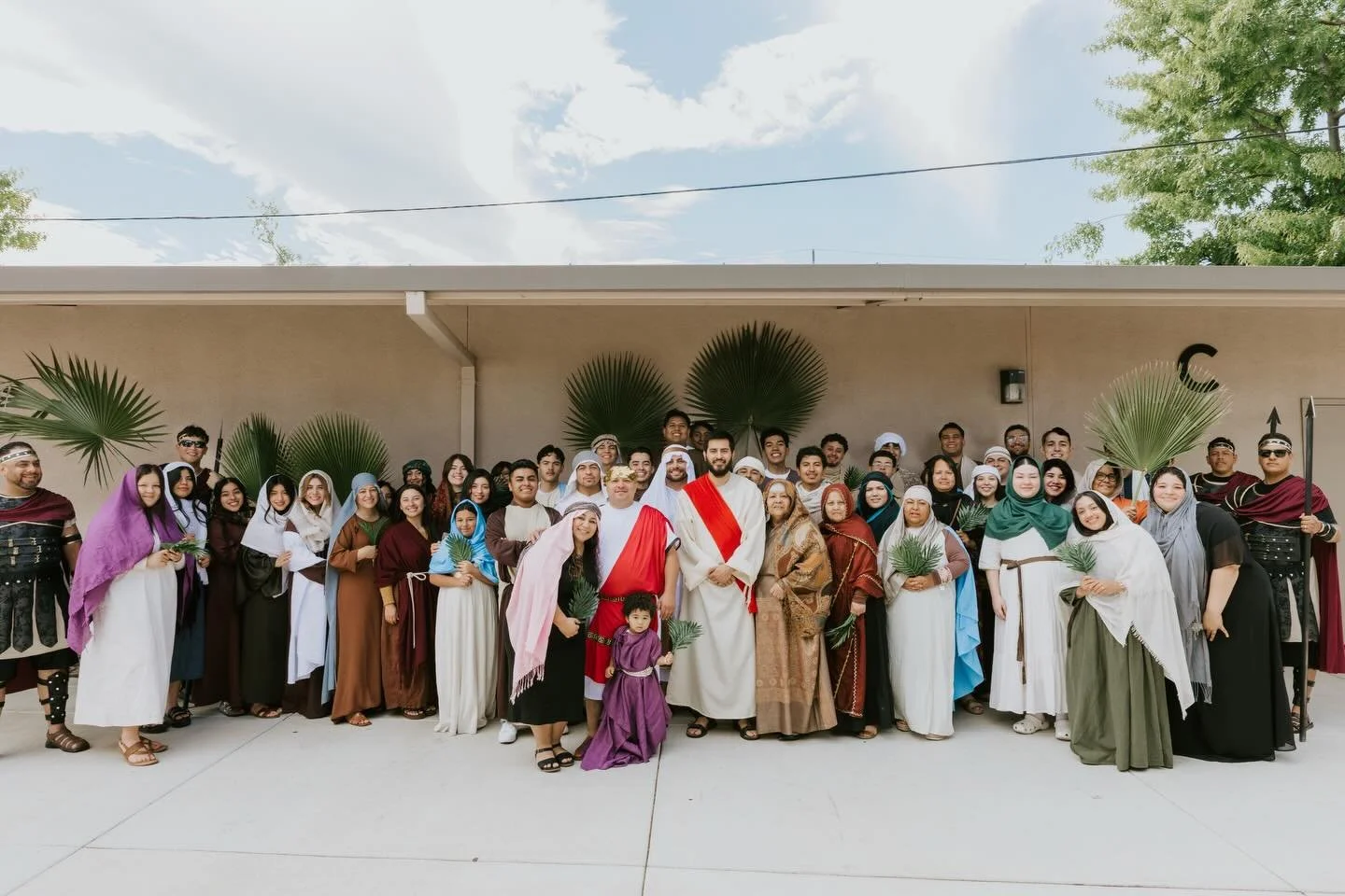 Detr&aacute;s de cada escena hubo un equipo con un coraz&oacute;n para Jes&uacute;s. Agradecidos por esta familia y por el mensaje que pudimos compartir. 🤍