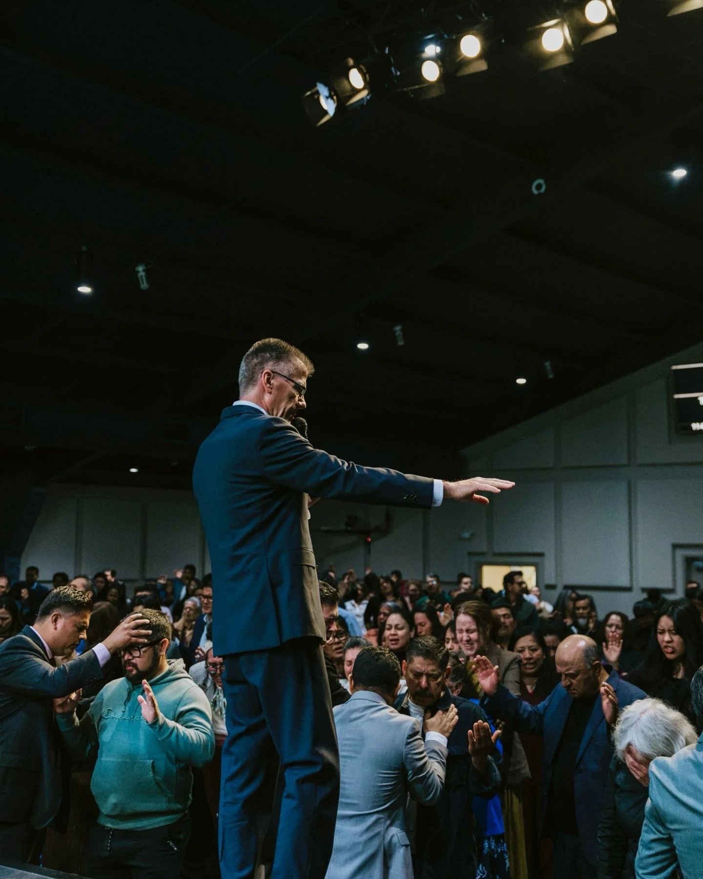 Tengo el Esp&iacute;ritu de Dios en m&iacute; ✨
No me falta nada, tengo m&aacute;s que suficiente 🙌🏽
Camino en Su plenitud, no en escasez.