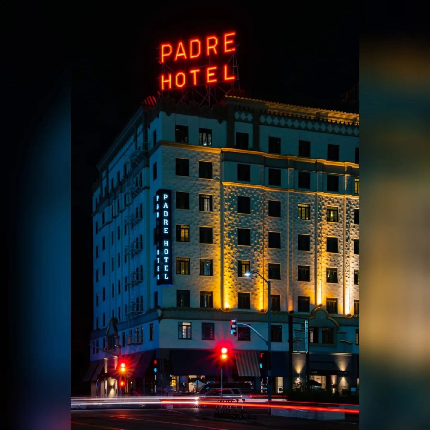Another 2 photos from my Bakersfield Neon series! 💙
.
.
.
#love #photooftheday #instagood #bakersfield #instagram #picoftheday #longexposure #beautiful #photo #art #style #travel #nature #follow #photographer #beauty #photoshoot #happy #socal #insta