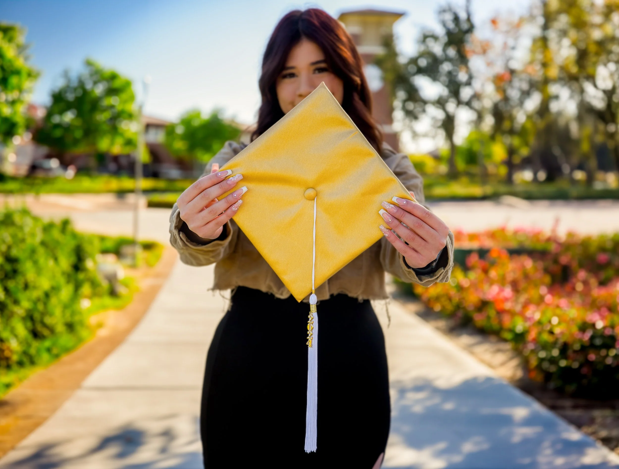 Aubrey_Grad-02.jpg