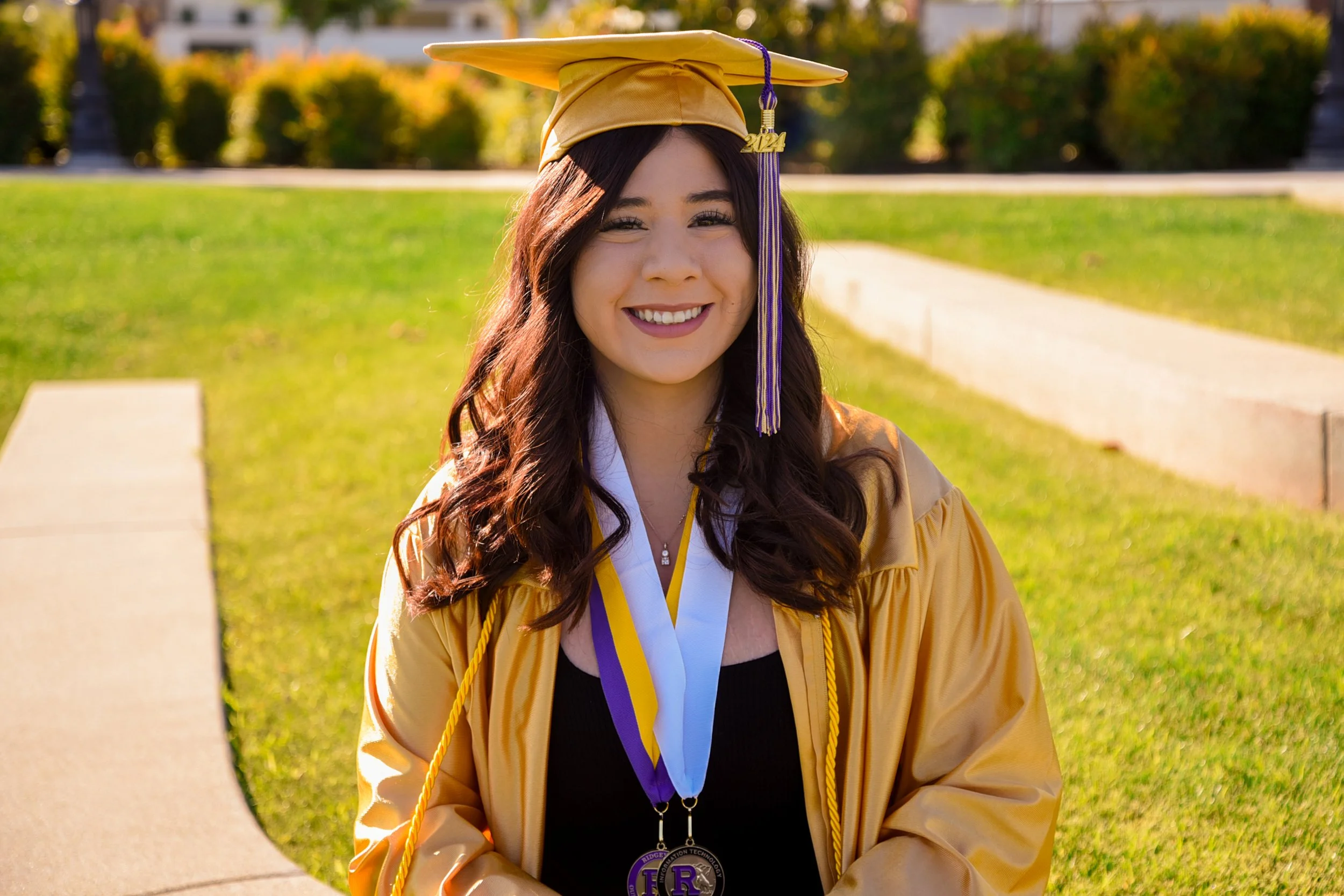 Aubrey_Grad-08.jpg