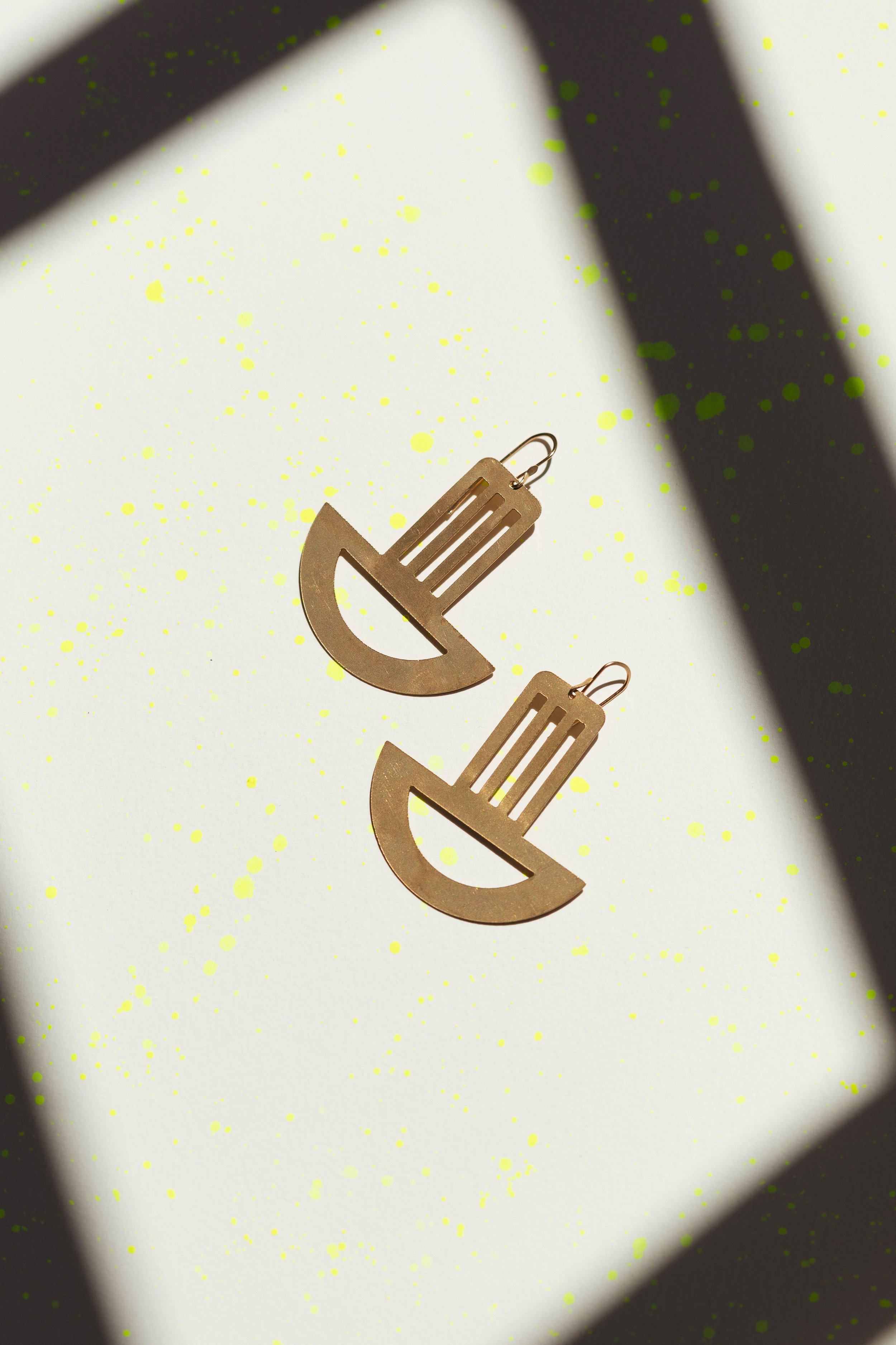 BrassGrounded01.jpg