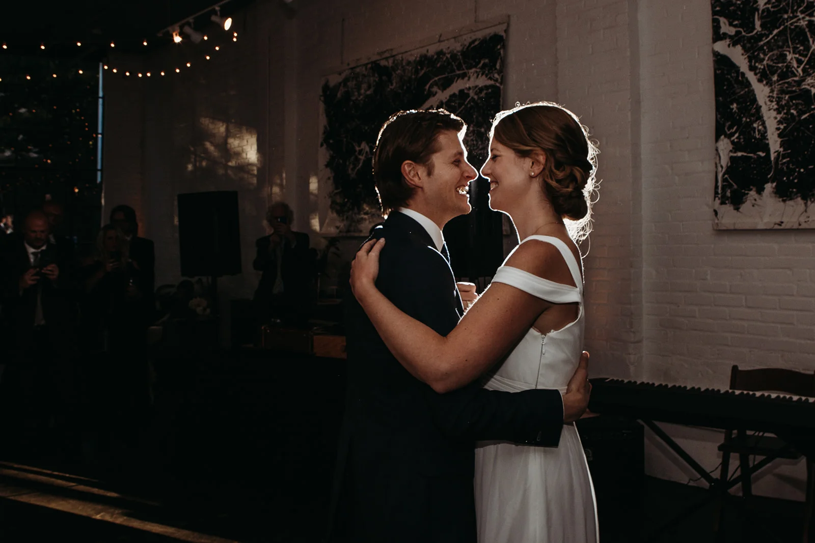 entrances-firstdance-2018172820.jpg