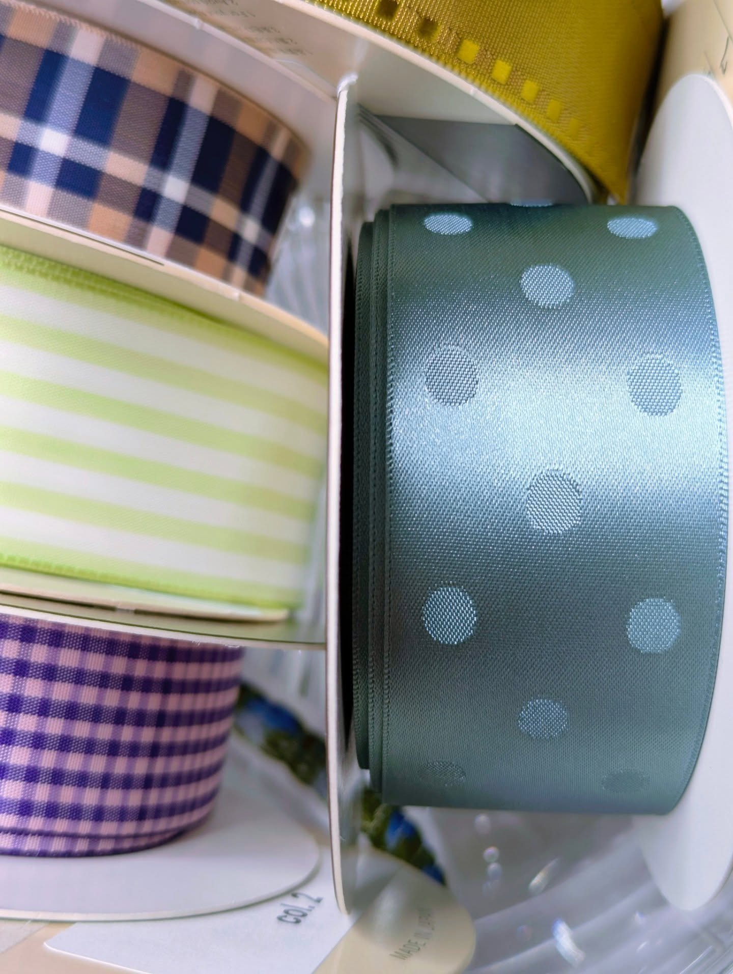 No need to choose one print to wear; SS26 invites you to pile on every pattern you desire, from polka dots and cheetah spots to rainbow stripes and floral blooms.

Print clashing (especially with animal prints) is making a strong revival.  Pairing su