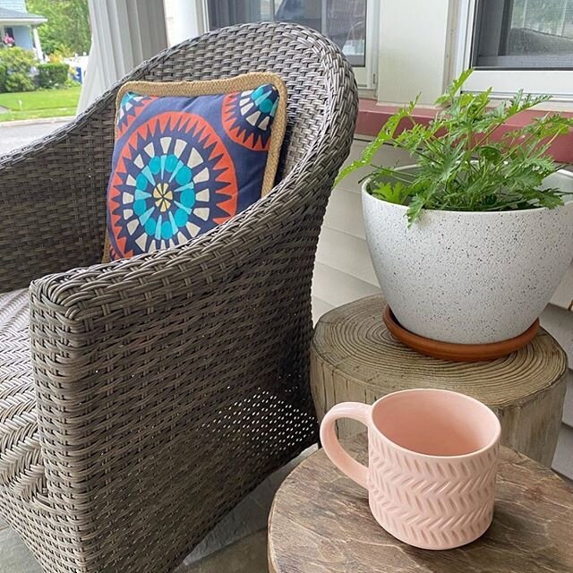 Love love love this photo from @allierossignol of her lovely porch and new blush signature mug! You don&rsquo;t know how happy it makes me to see pics of MKC pieces living on in your homes and lives!