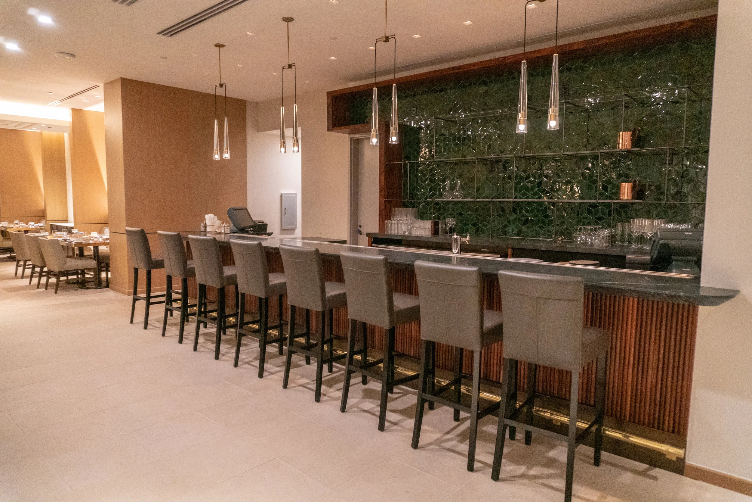 Four Seasons - Bar