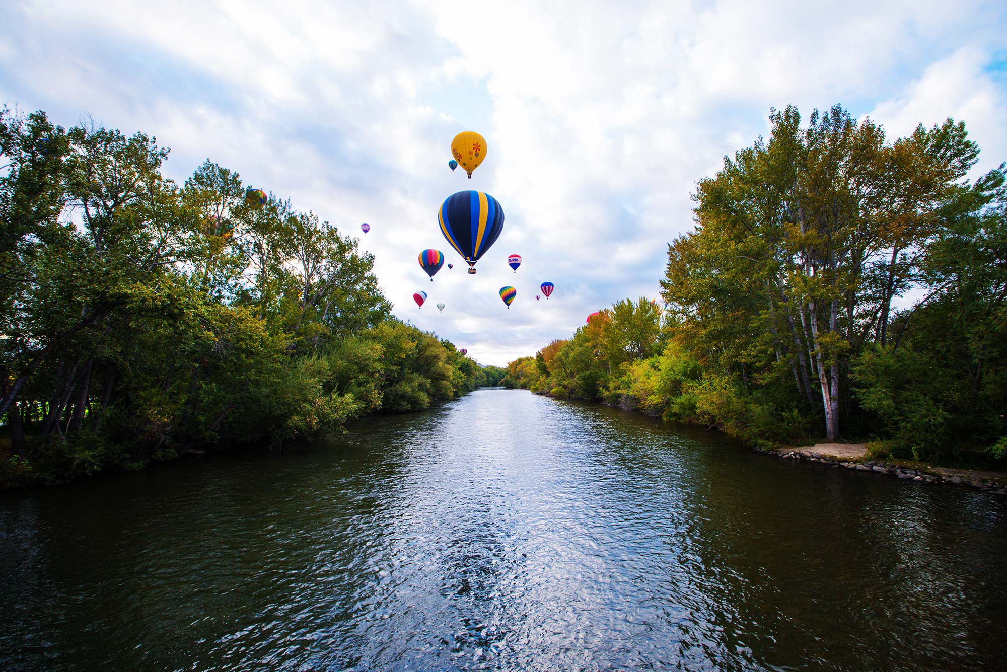 boiseballoonsriver.jpg