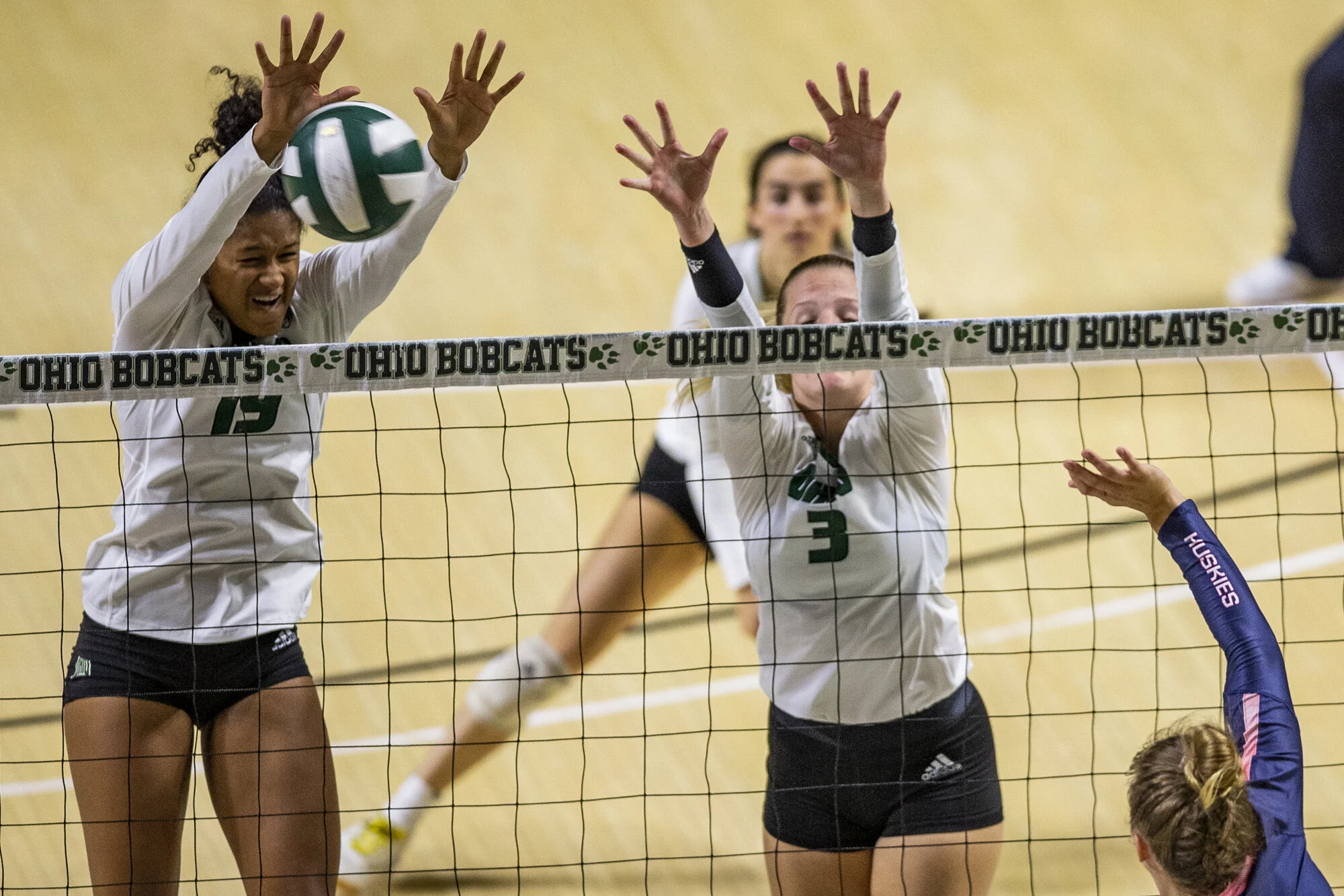 {2019}{09}{13} {VB vs UConn} {CM}876.jpg