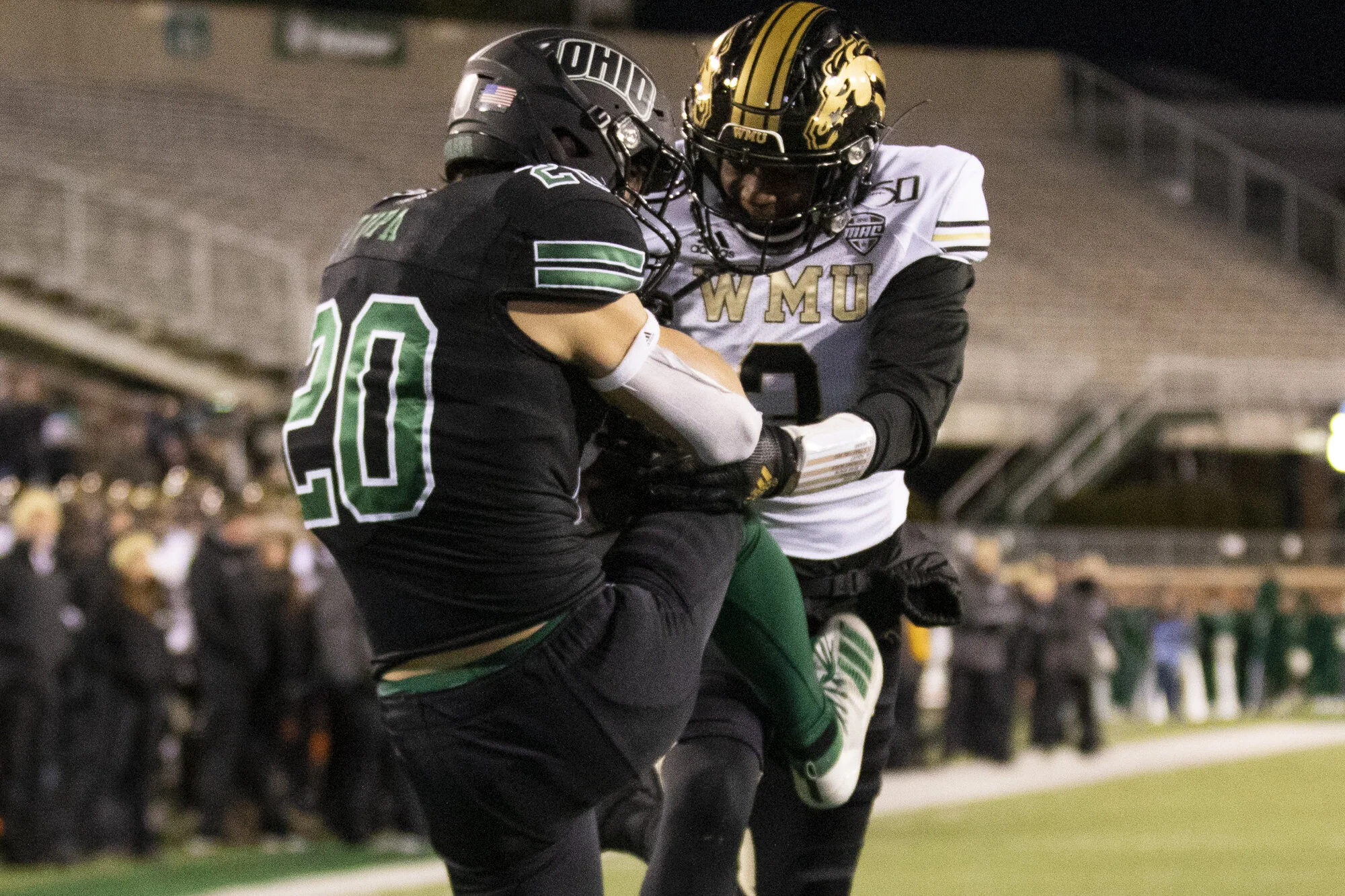 {2019}{11}{12} {FB vs Western Michigan}{CM}1972.jpg