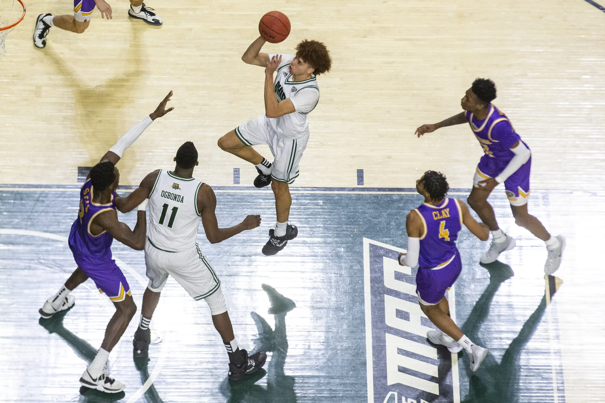 {2019}{12}{08} {MBB vs Tennessee Tech}{CM}015.jpg