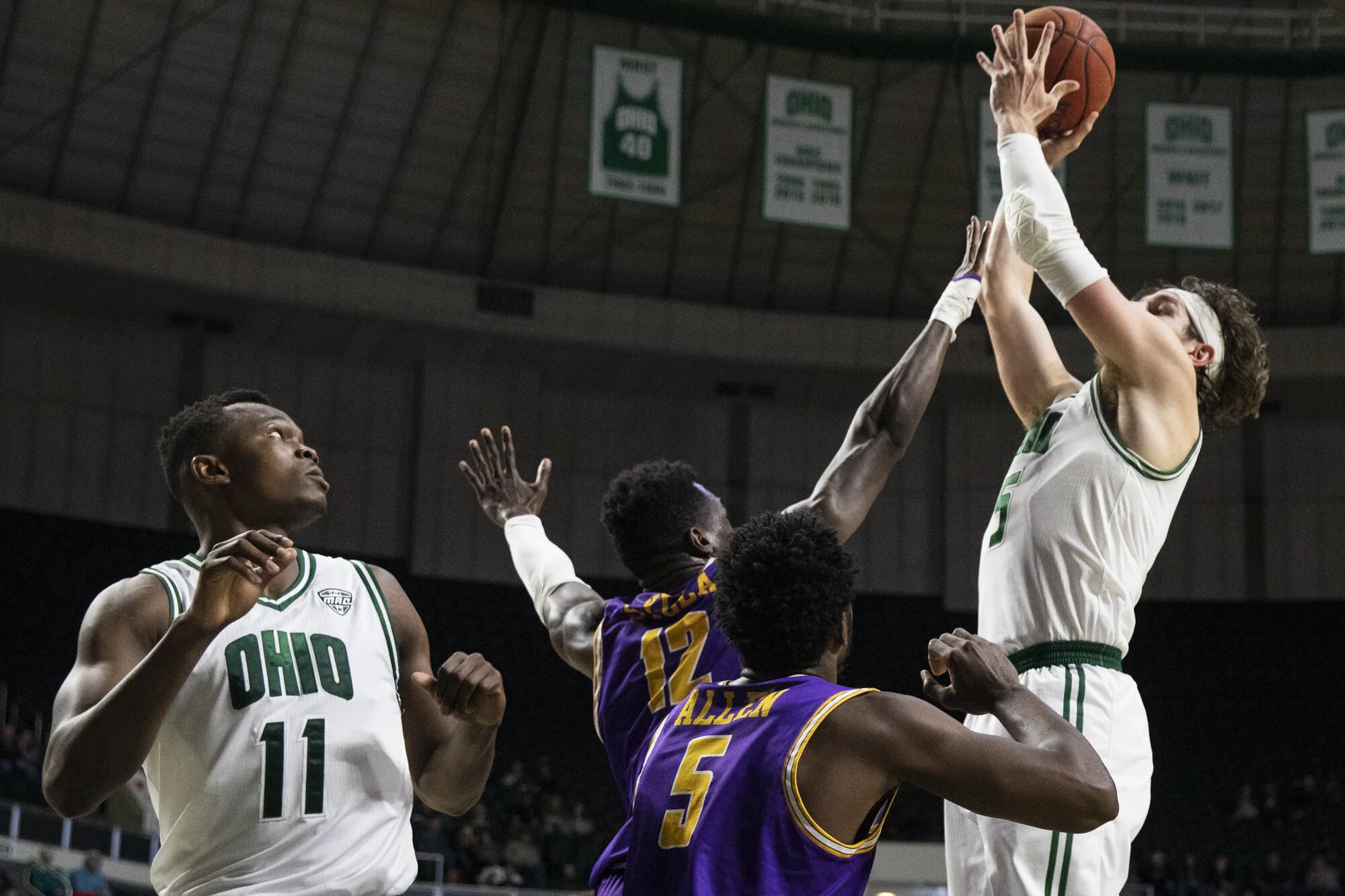 {2019}{12}{08} {MBB vs Tennessee Tech}{CM}062.jpg