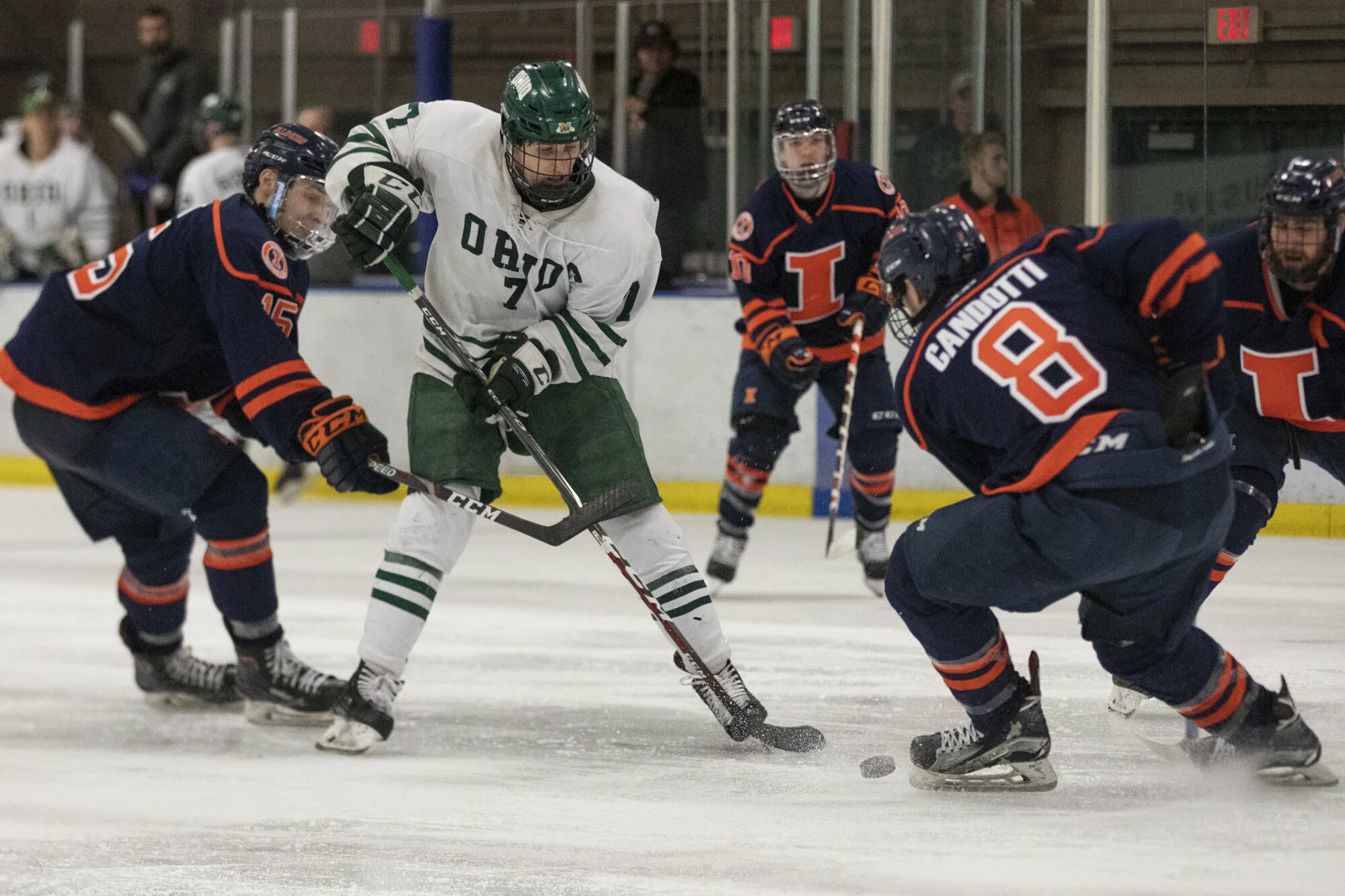 {2020}{01}{11} {OU Hockey vs Illinois}{CM}-27.jpg