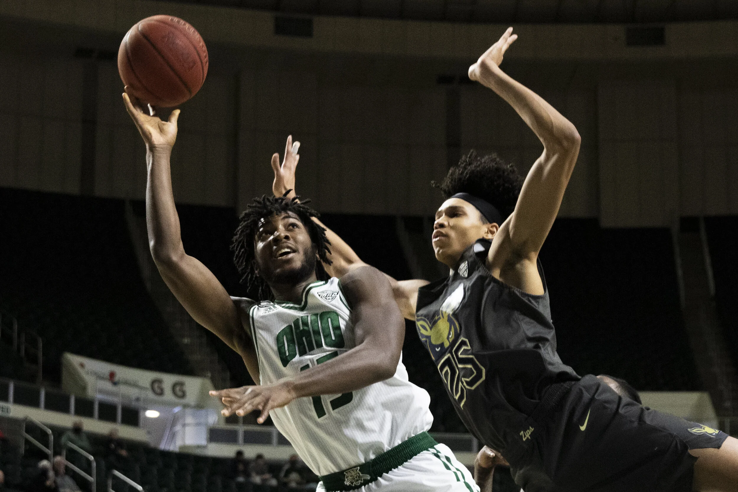 {2021}{02}{23}{MBB v Akron}{CM}01.JPG