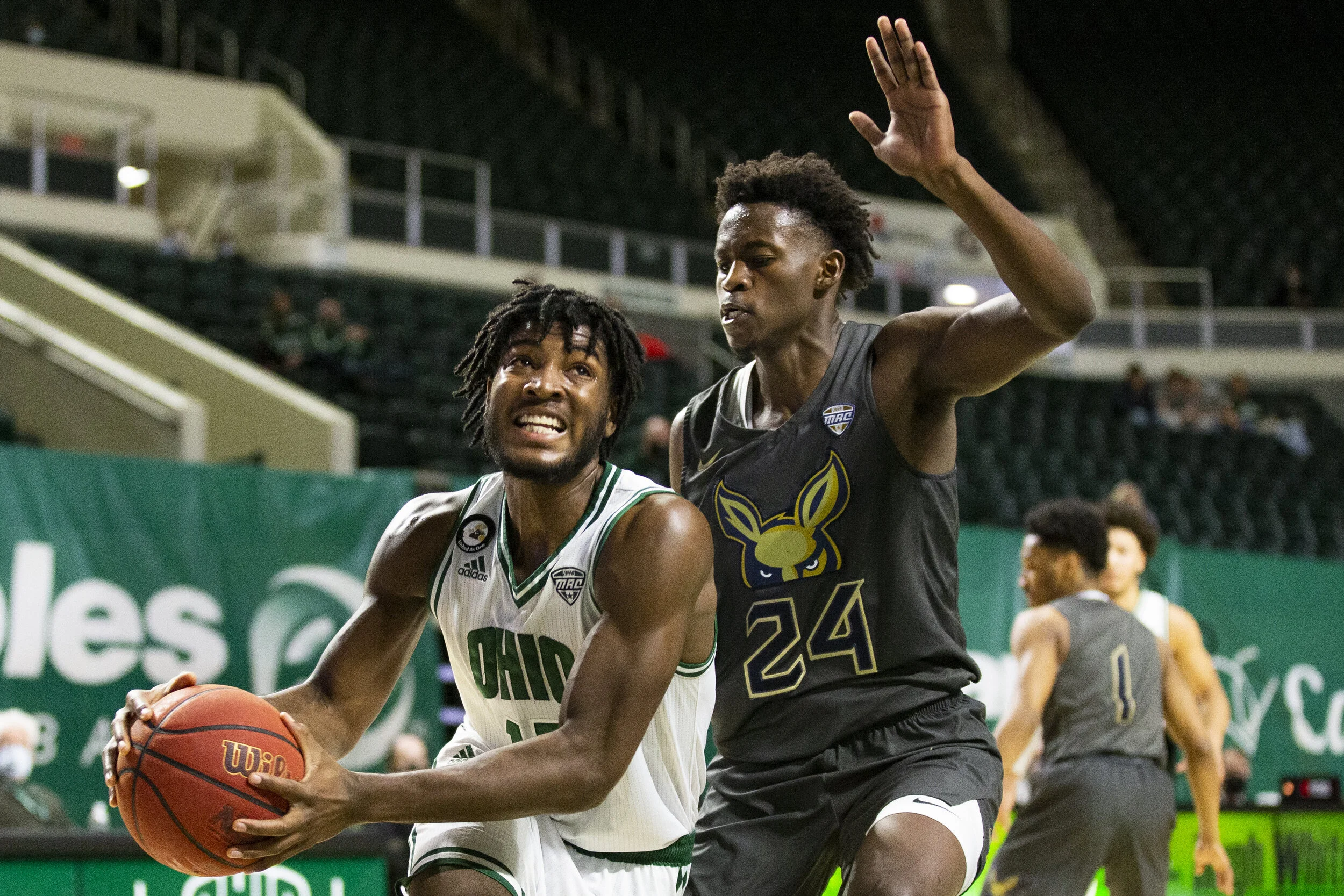{2021}{02}{23}{MBB v Akron}{CM}80.JPG
