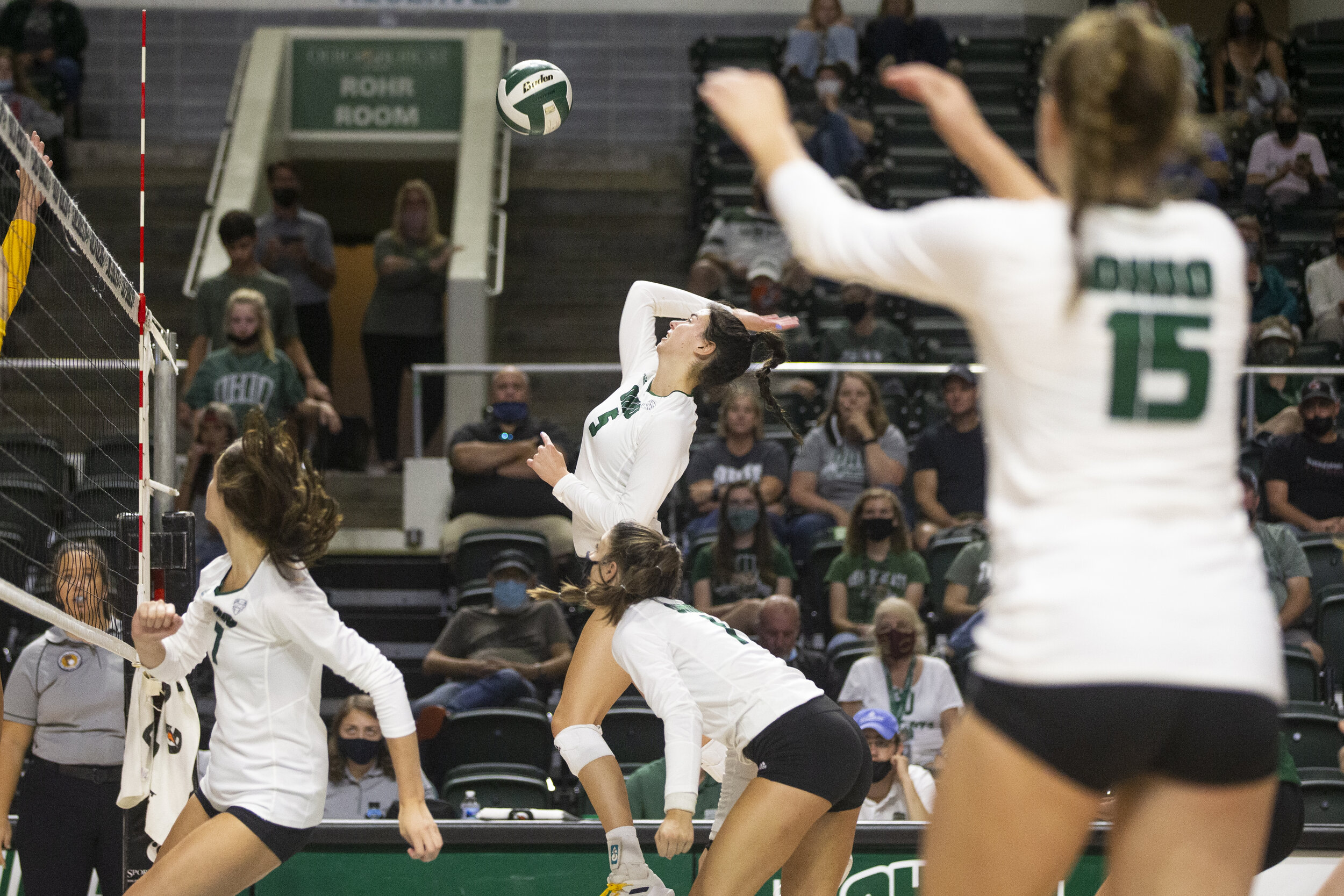 2021_10_09_VB vs Central Michigan_CM_004.JPG