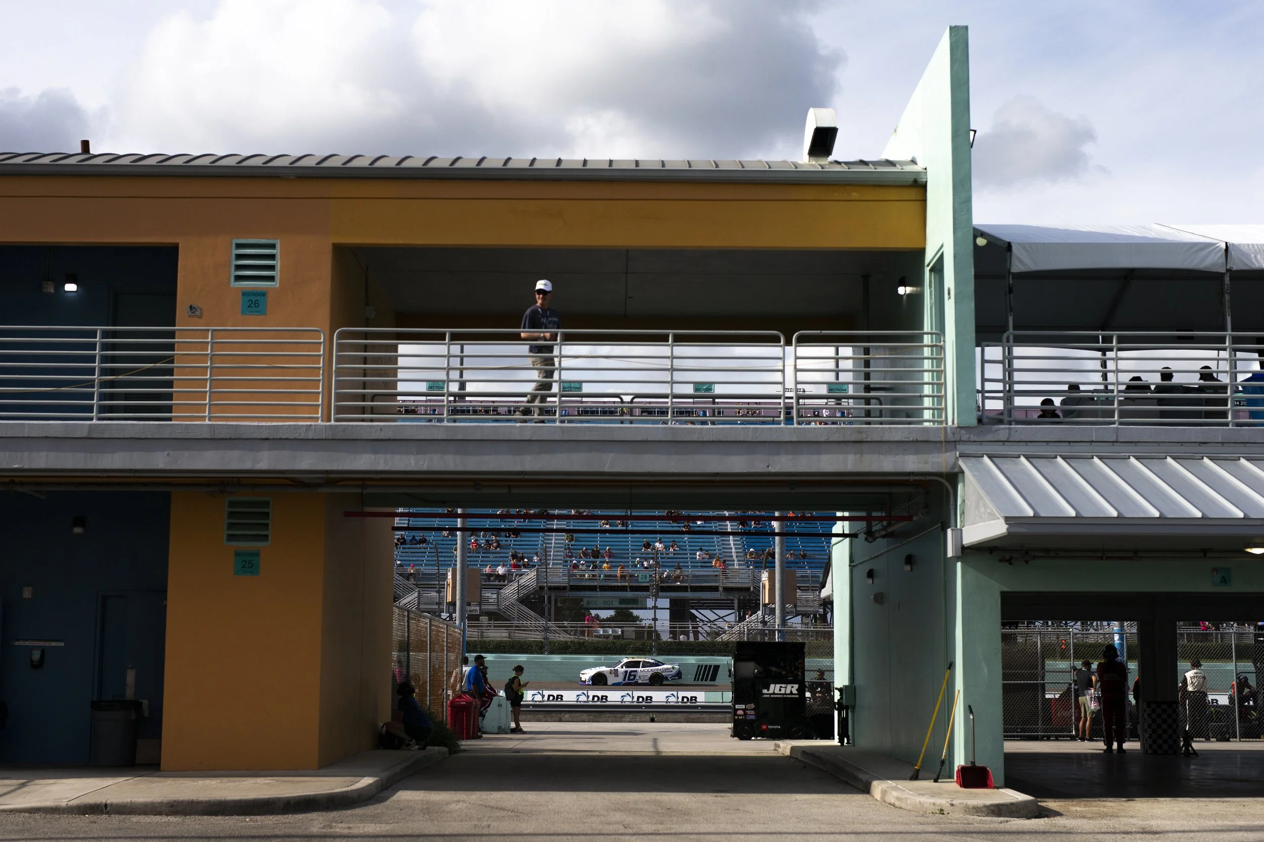 D241026HMSF6053CJMA.JPG