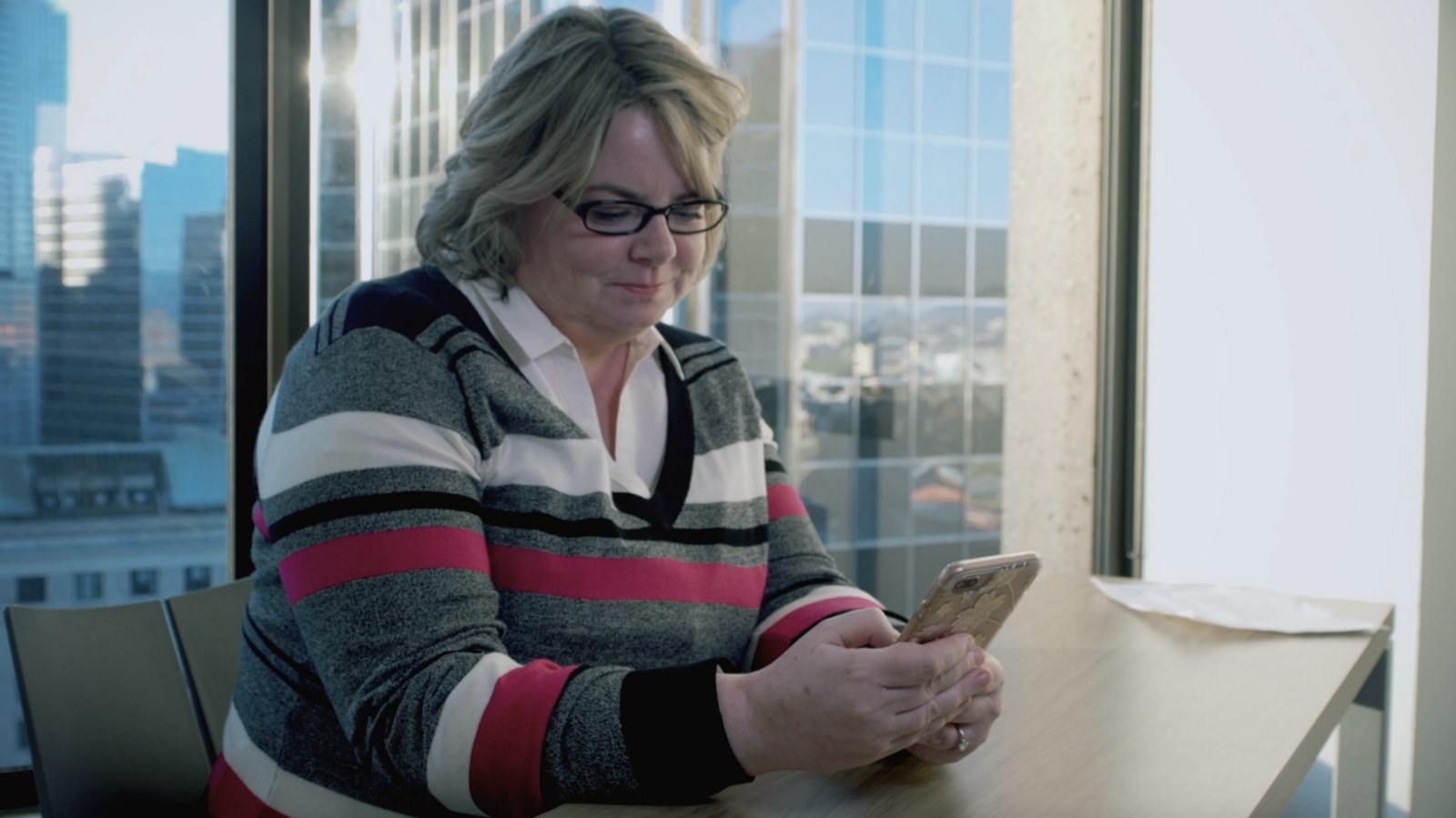 The app that delivers personalized social support to your patients.