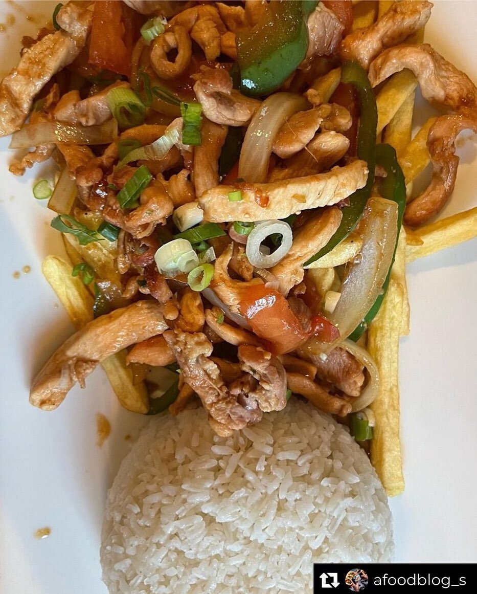 We love our foodies!!!

Repost from @afoodblog_s
&bull;
Pollo Salteado 
8.1/10
@vivacove 
Stamford, CT📍