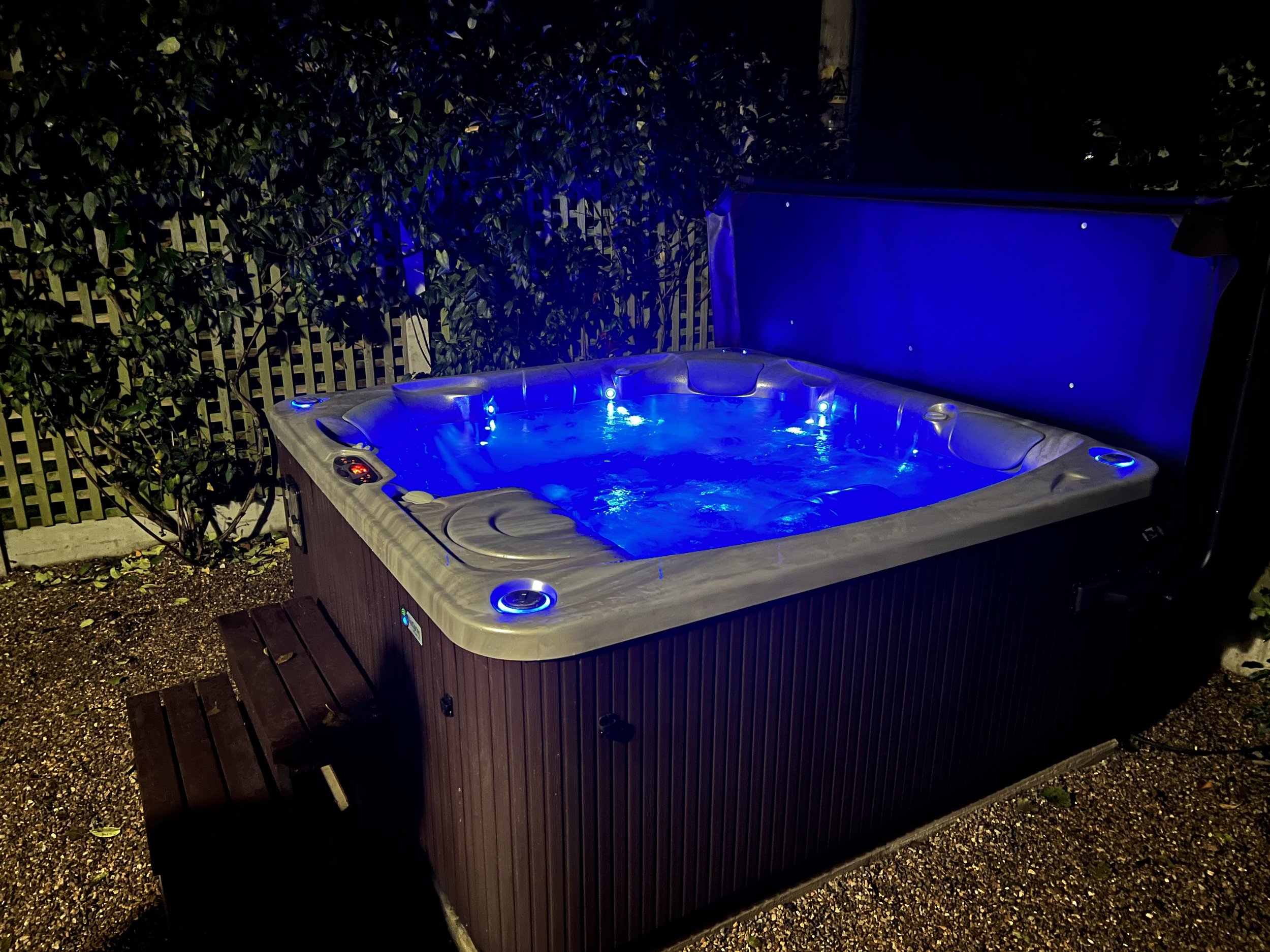 Hot tub at East Cottage, Walnut Farm Waxham