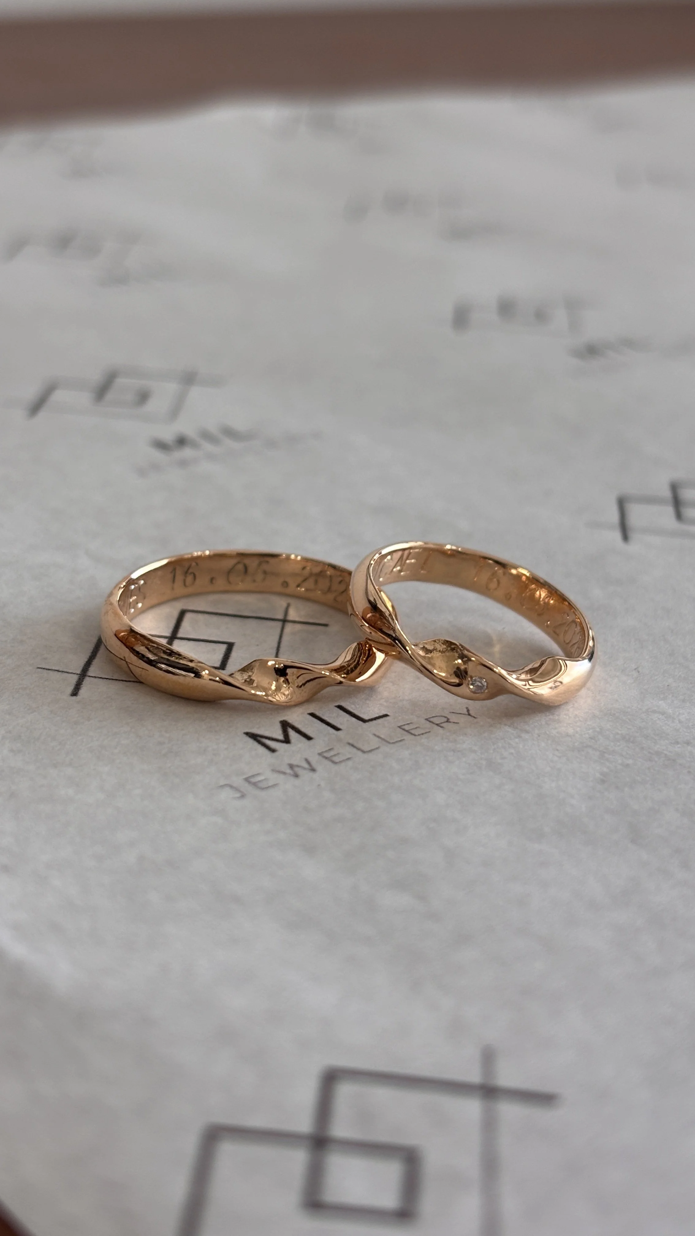 Felicidade • 4 mm • Ouro Rosa