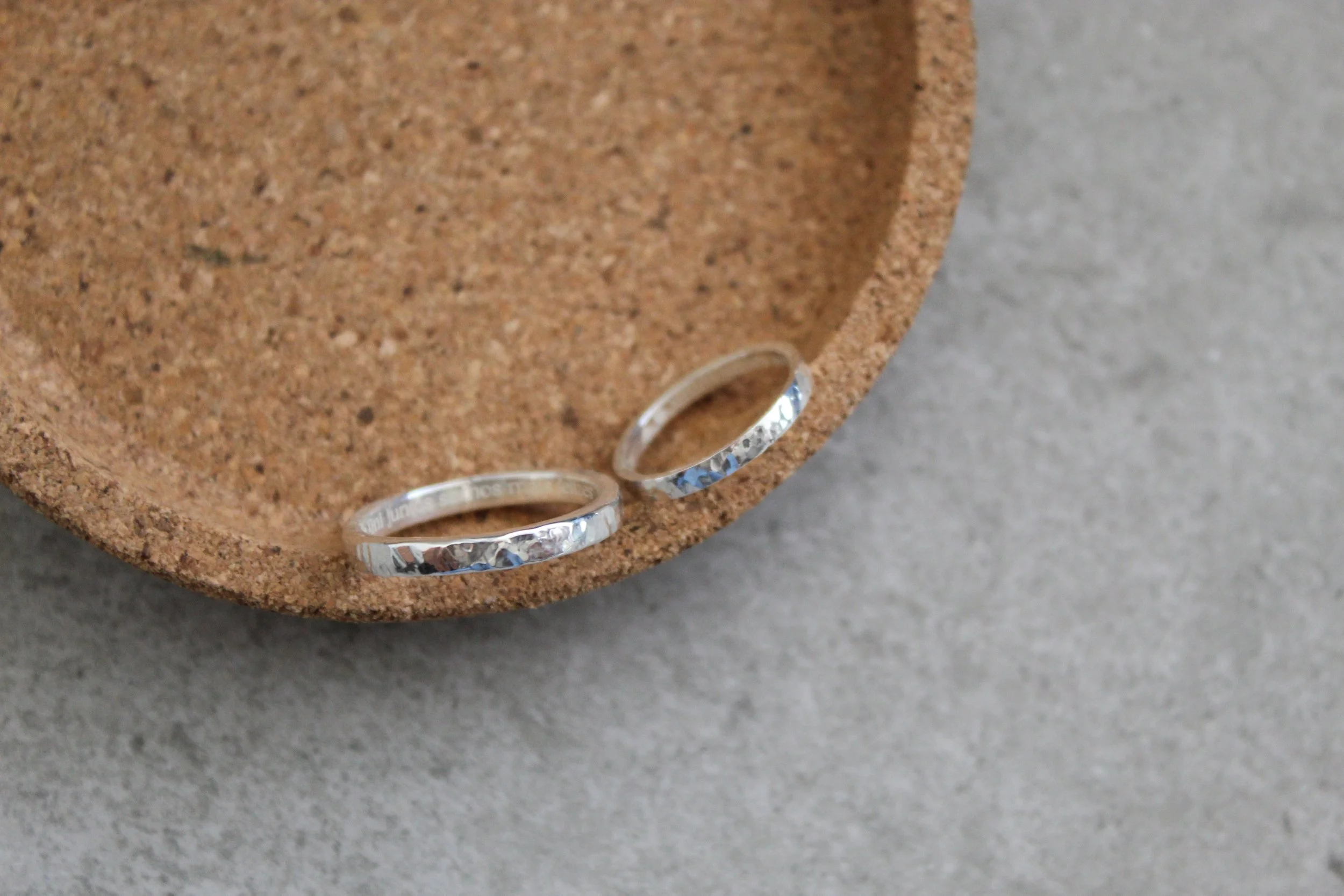 Aliança Destino Regular • Ouro Branco • 2 mm