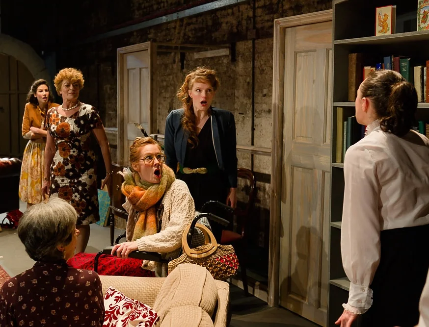 Kate Ward / Bernice Stegers / Sasha Waddell /Clara Andersson / Alice Anthony / Tamara Hinchco