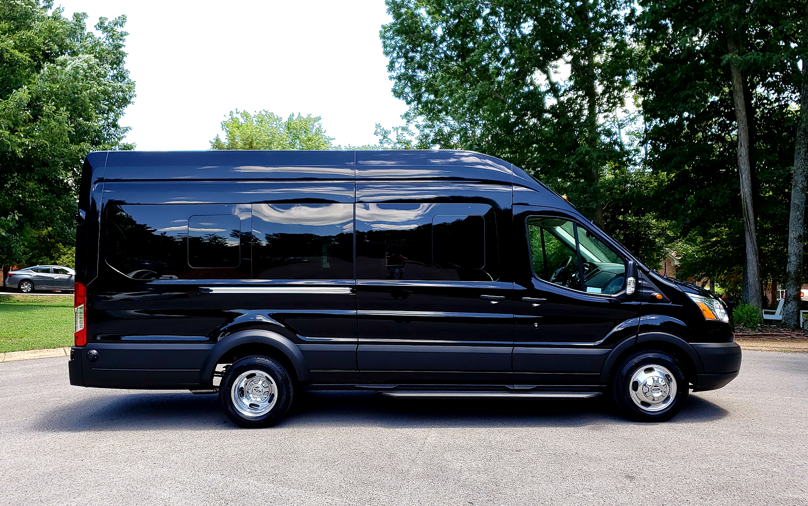 2019 Ford Transit 2.png