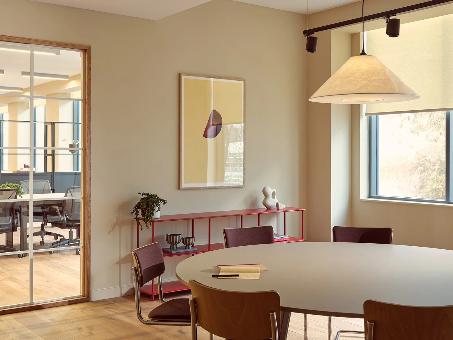 Euston_rd_ent_meetingroom_3.jpg